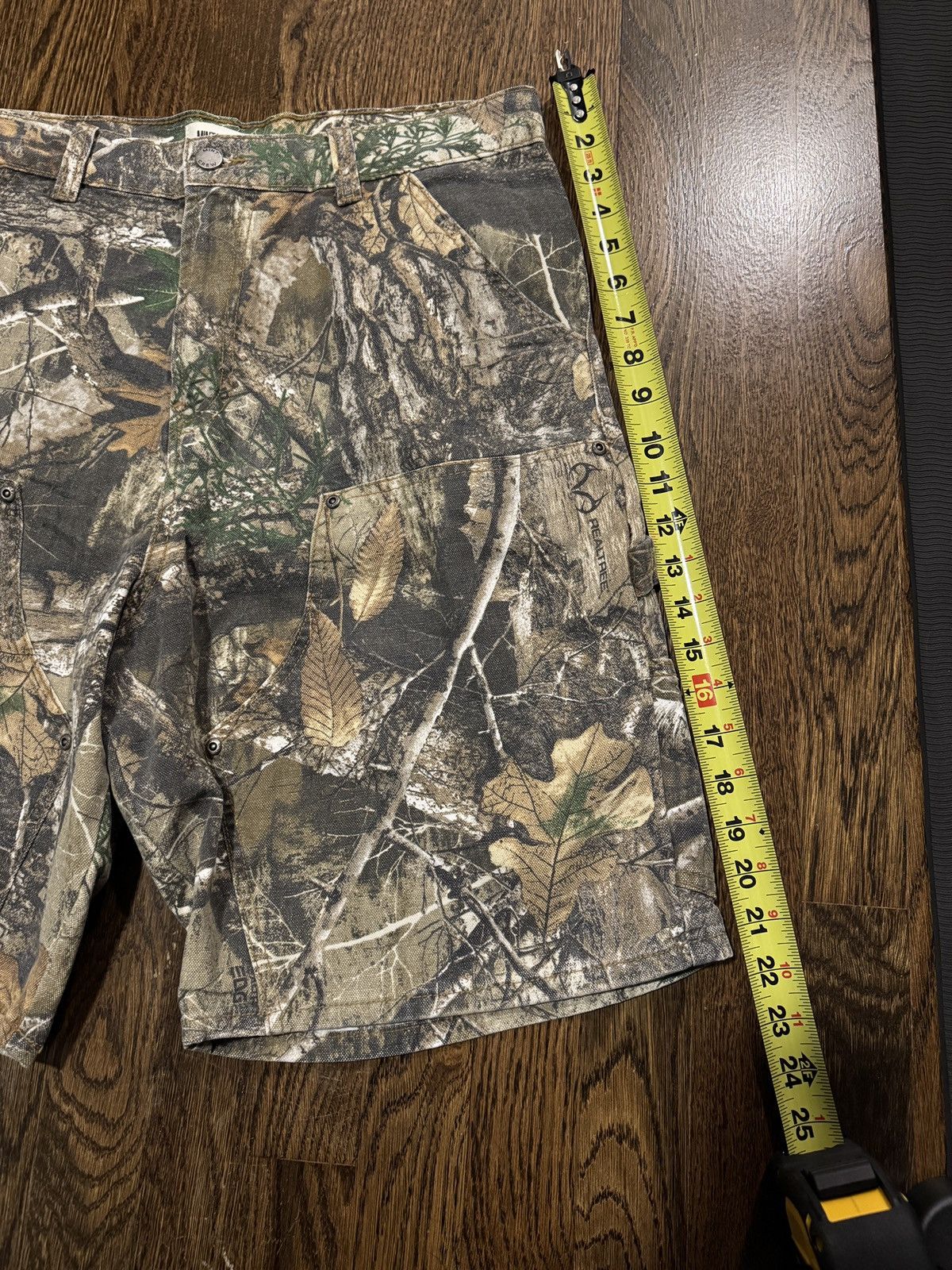 Mintcrew Mint Crew Camo Double Knee Shorts Size US 32 / EU 48 - 4 Thumbnail