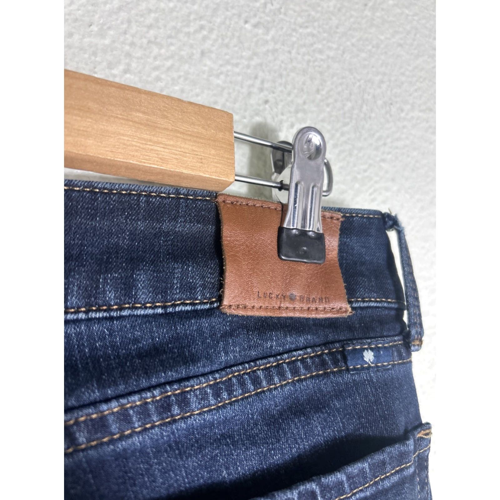 Lucky Brand Lucky Brand Lolita Skinny Jeans Dark Wash 2/26 30x29 Women Jeans Skinny Blue 2 Womens Size 26" / US 2 / IT 38 - 7 Thumbnail