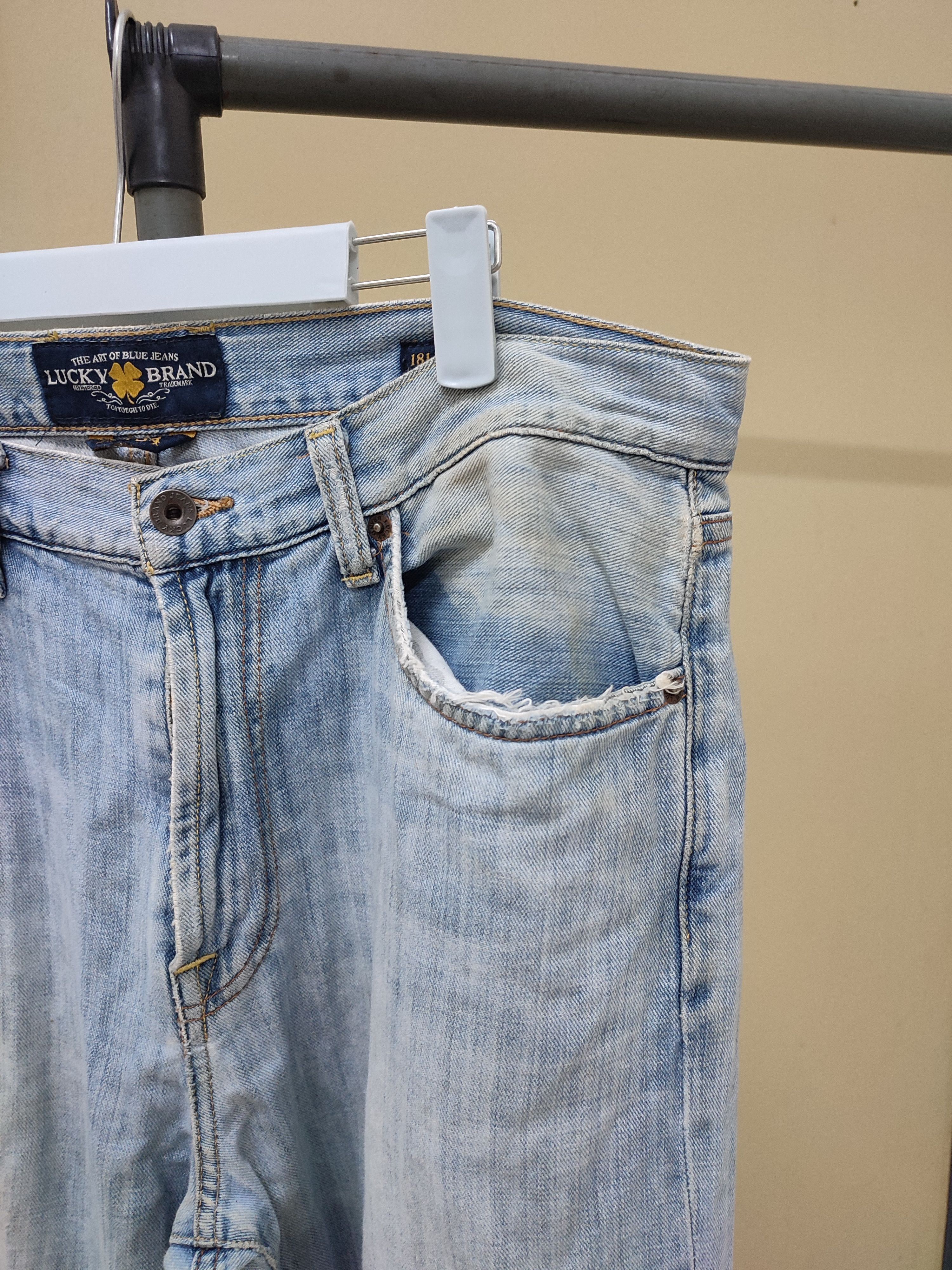 Lucky Brand VINTAGE LUCKY BRAND 181 RELAXED STRAIGHT DENIM Size US 35 - 8 Thumbnail