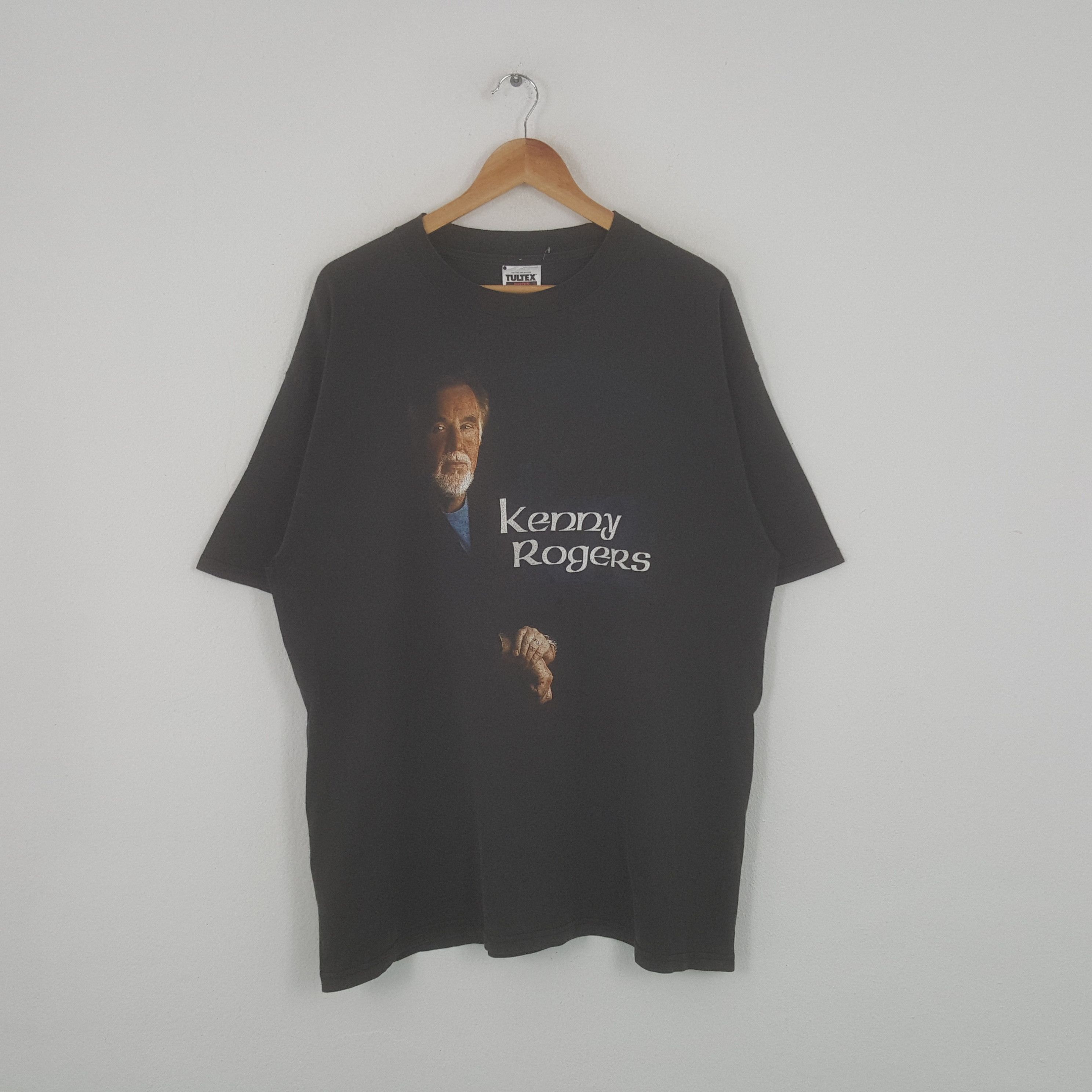 Vintage Vintage Kenny Rogers Singer Songwriter Tshirt Size US XL / EU 56 / 4 - 1 Thumbnail