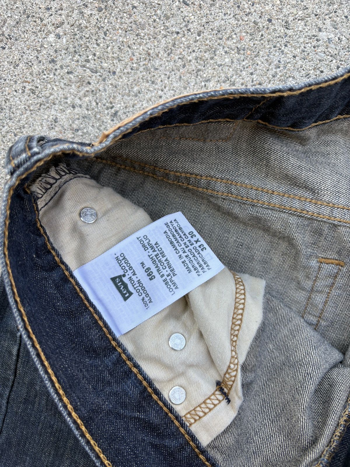 Levi's Vintage Y2K 569’ Levis Loose Fit D. Indigo Jeans Size 33x30 Size US 33 - 3 Thumbnail