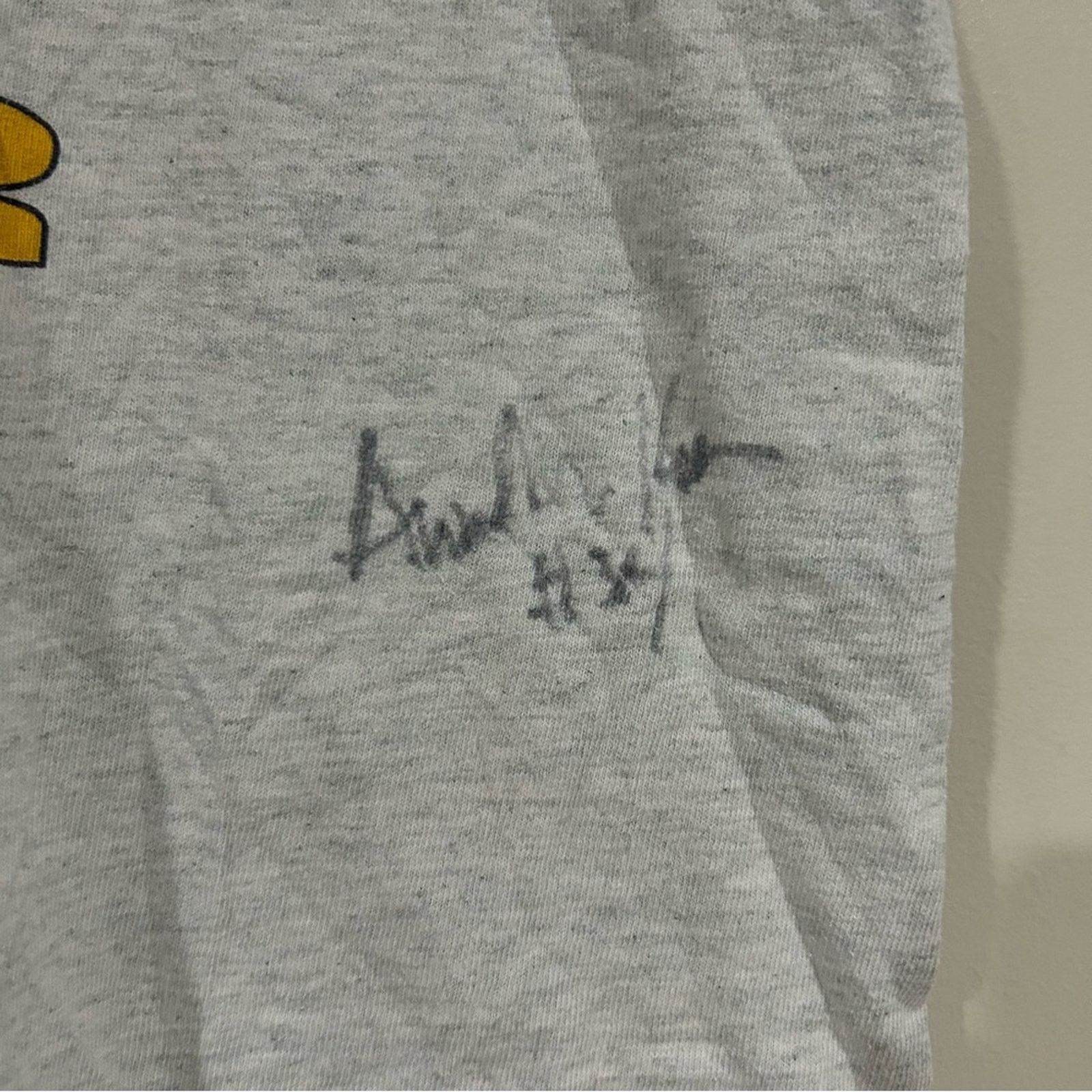 Other Vintage 1993 Iowa Hawkeyes Basketball Signed Shirt Size US M / EU 48-50 / 2 - 5 Thumbnail