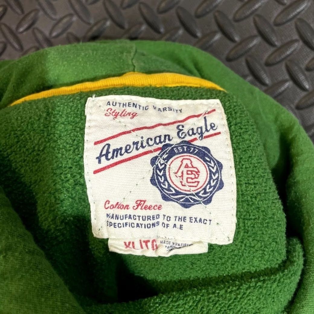 Vintage VINTAGE American Eagle Hoodie XL Green Southside AE Tigers St Patrick Sweater Mens XL Green AE Tigers St Patrick Hoodie Size US XL / EU 56 / 4 - 2 Thumbnail