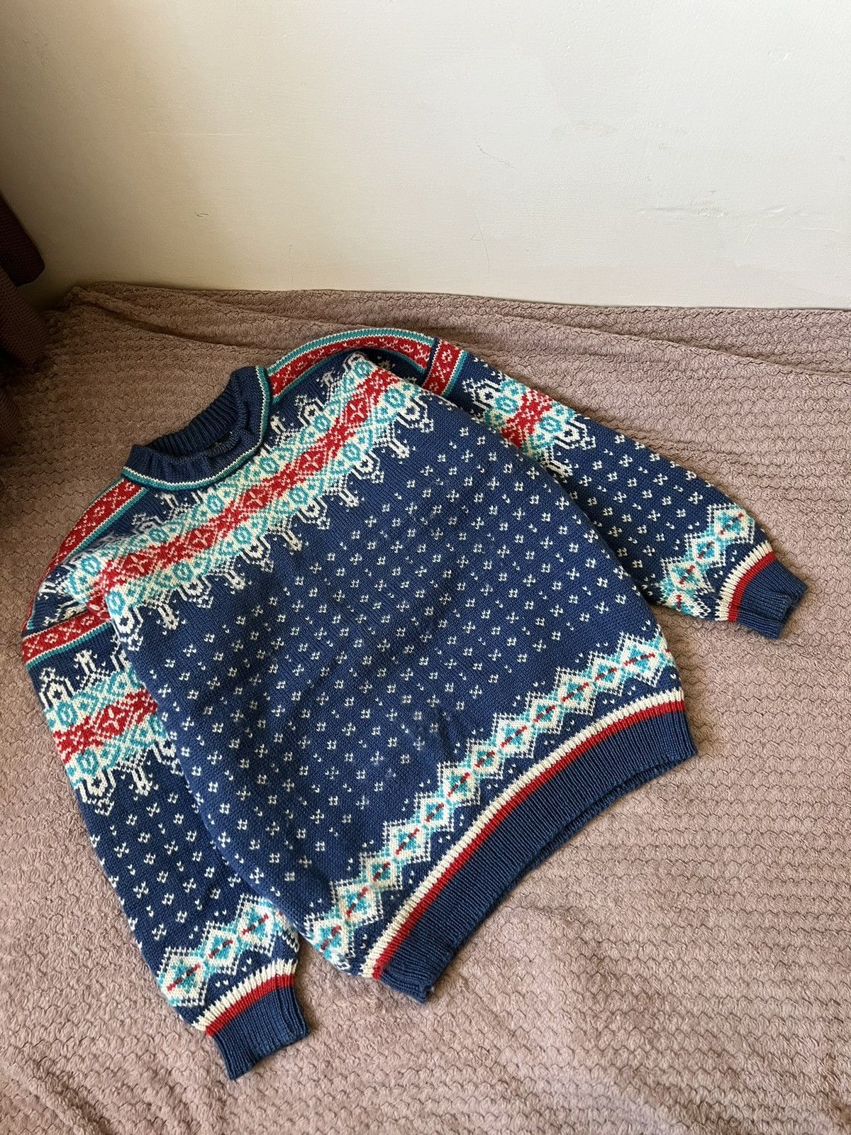 Vintage 80s 90s Dale of Norway sweater Christmas wool