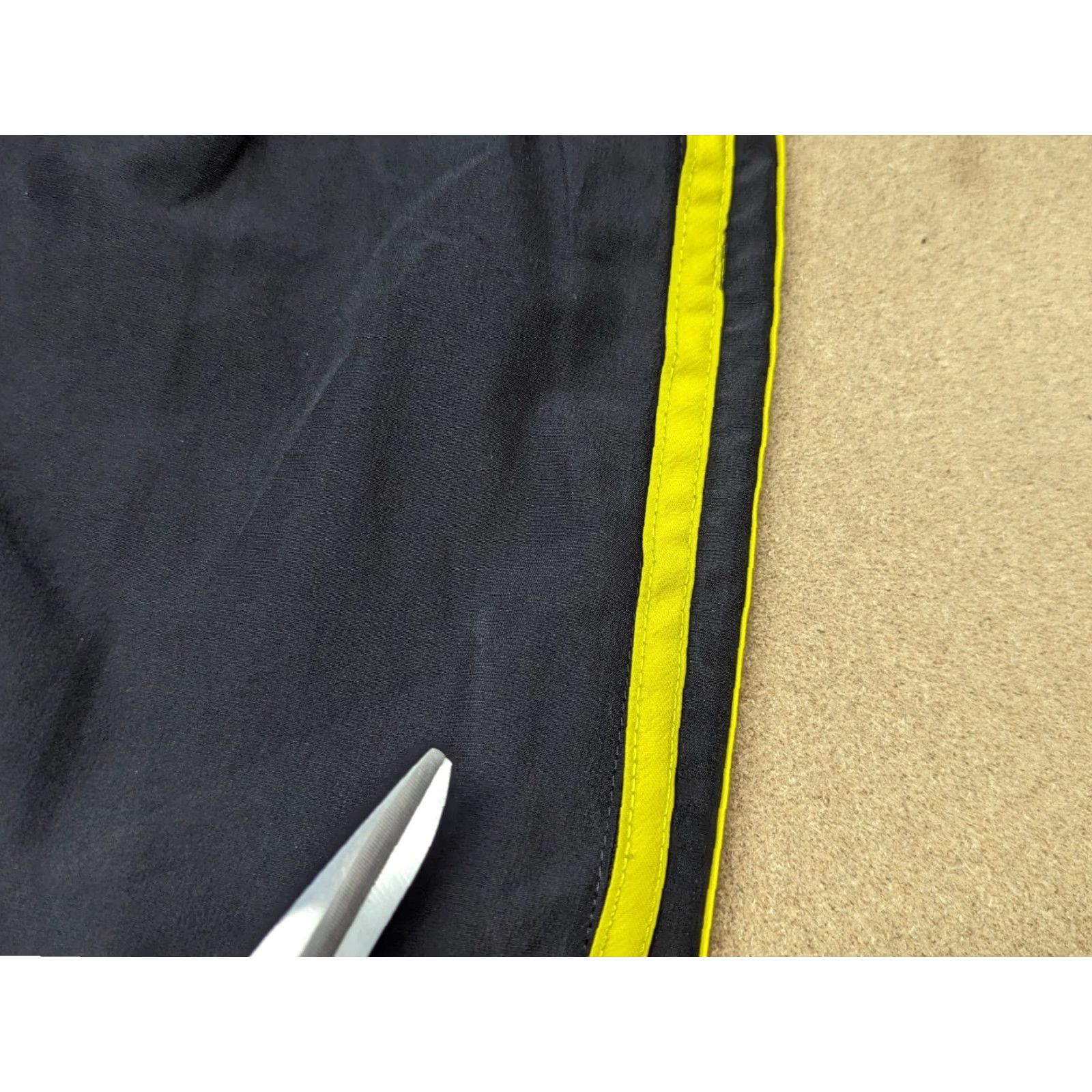 Adidas Adidas Chelsea 2012 Pants Small Training Champions League Black Yellow Football Shirt? Size US 29 - 6 Thumbnail