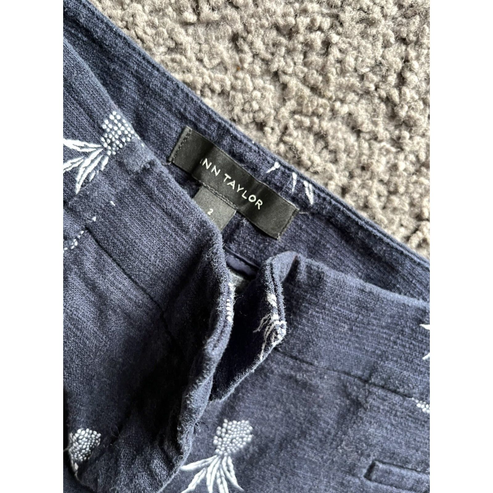 Ann Taylor Ann Taylor Pants Capri Blue Cotton Blend Twill AOP Hippie Designer Casual Travel 2 Womens Size 26" / US 2 / IT 38 - 5 Thumbnail
