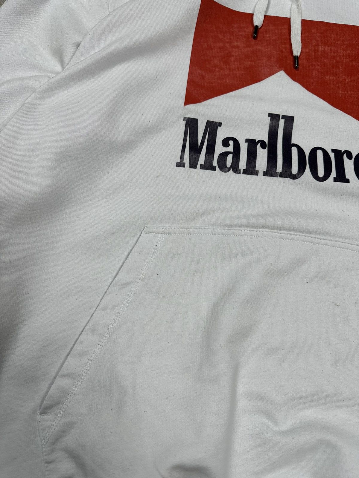 Marlboro Vintage Y2K Marlboro Big Logo White Hoodie Sweatshirt Size US L / EU 52-54 / 3 - 5 Thumbnail