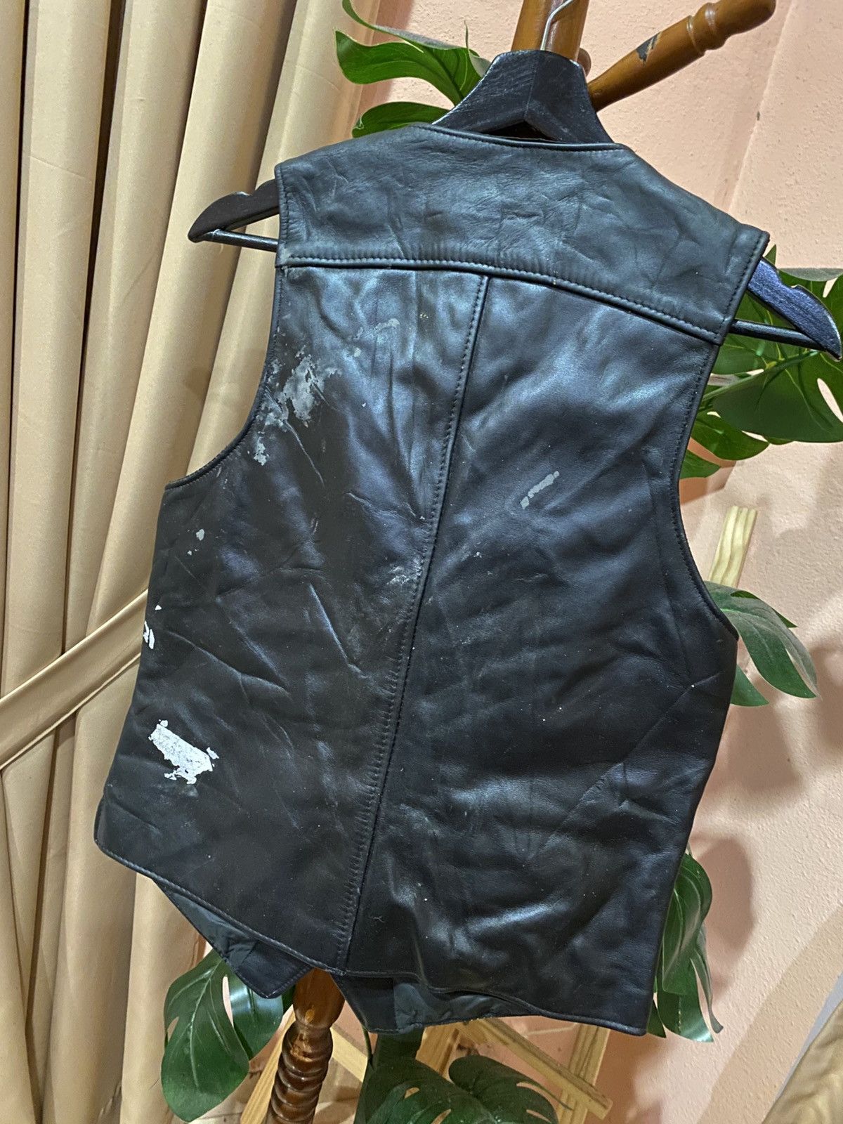 Schott Vintage Schott NYC Black Leather Vest - Made in USA - Size S Size US S / EU 44-46 / 1 - 8 Thumbnail