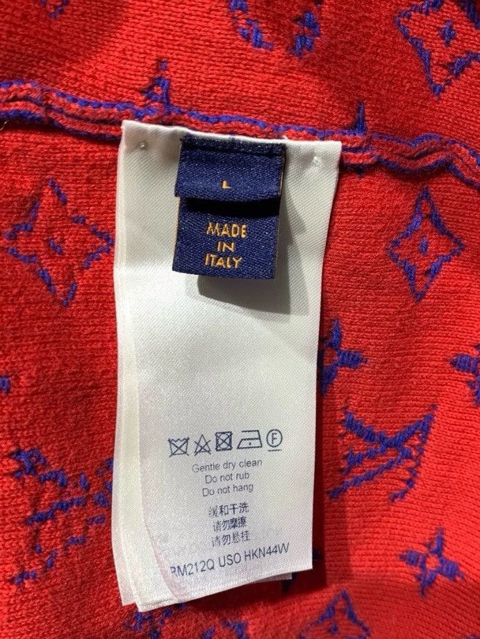 Louis Vuitton Louis Vuitton Red blue gradient knitted sweat 2412-Nextarrow Size US L / EU 52-54 / 3 - 4 Thumbnail