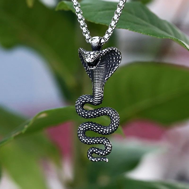 Japanese Brand × Jewelry Vintage Snake Pendant Necklace 2025 Size ONE SIZE - 1 Thumbnail