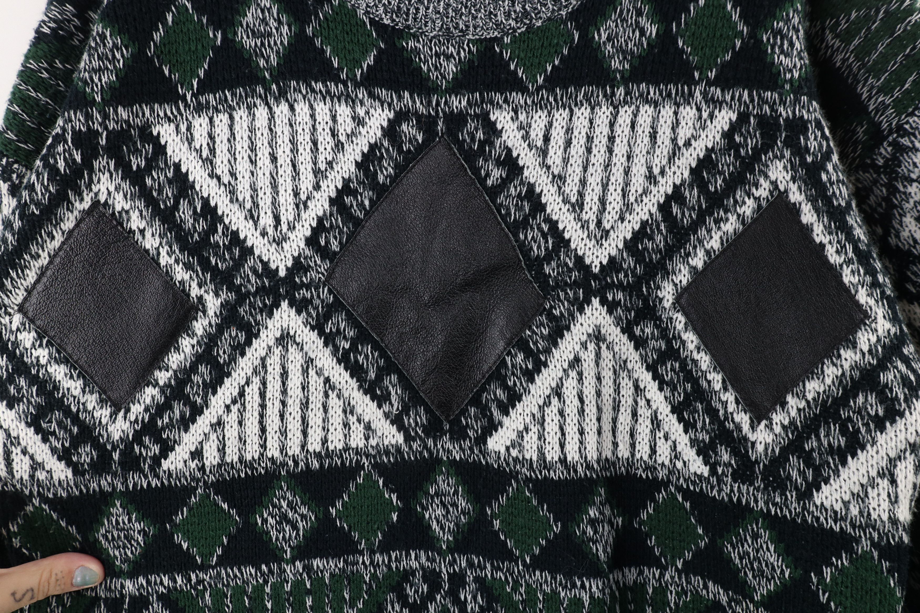 Vintage Vintage 90s Coogi Style Leather Trim Knit Dad Sweater Size US S / EU 44-46 / 1 - 4 Thumbnail