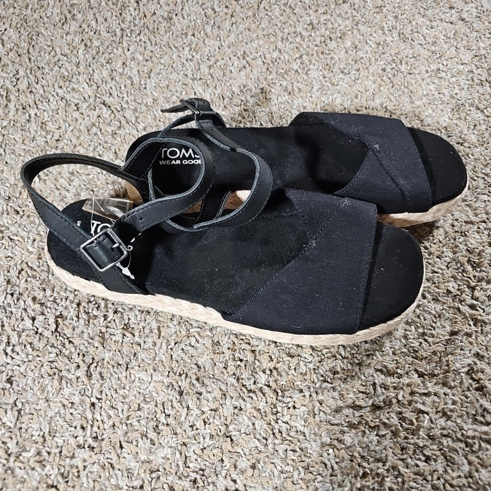 Toms Toms Wear Good ABBY US9 Woven Buckle Flats Size US 9 / IT 39 - 1 Thumbnail