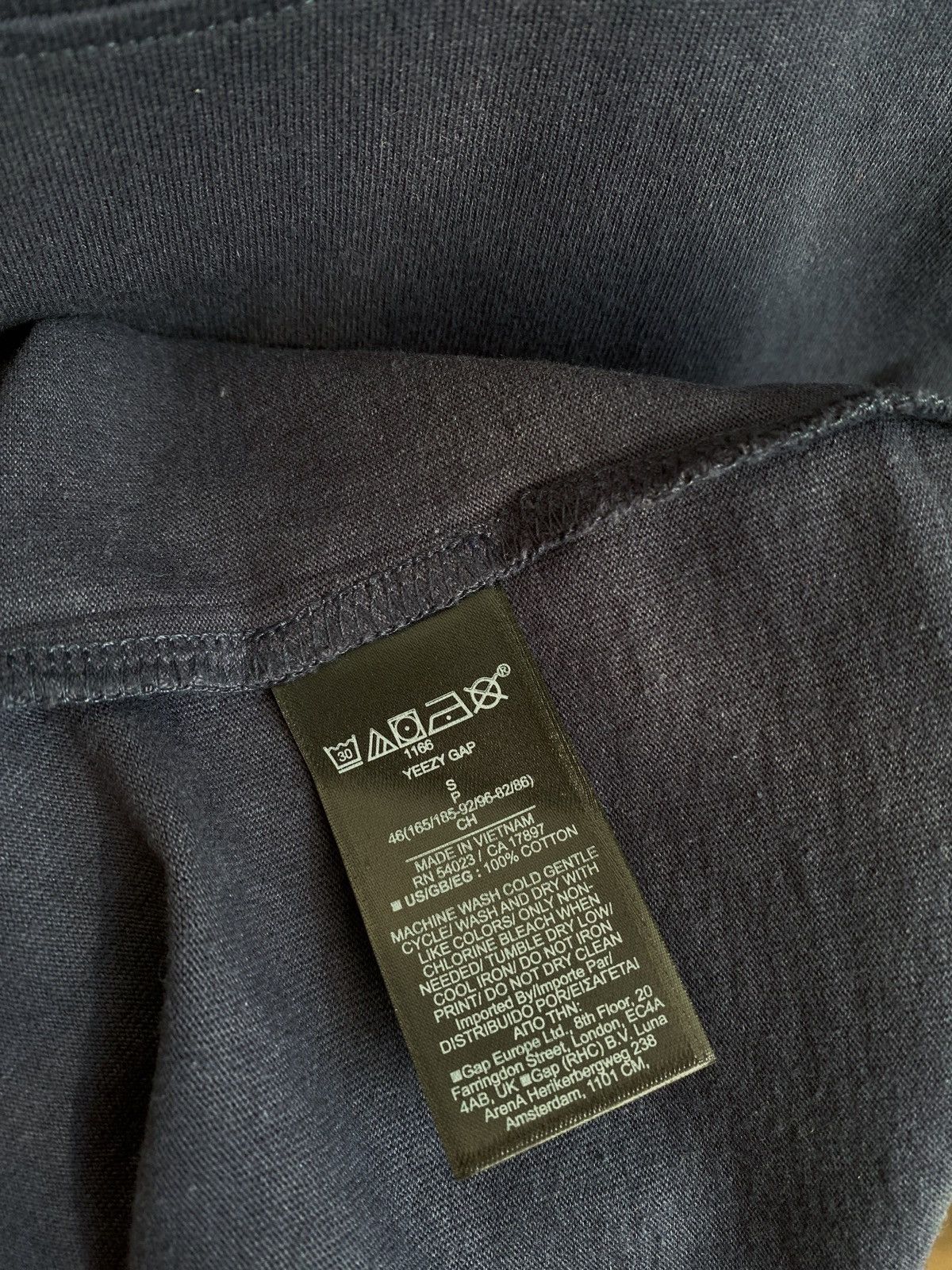 Balenciaga × Gap × Kanye West Yeezy Gap engineered by Balenciaga Tee Size US S / EU 44-46 / 1 - 8 Thumbnail