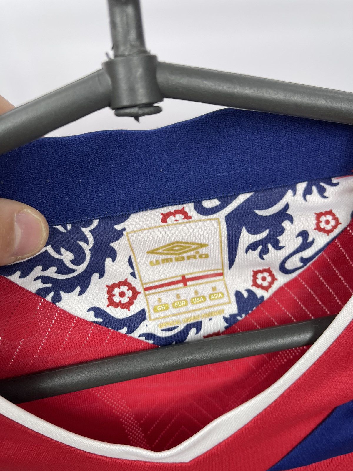 Umbro × Vintage England 2008/10 Away Football Jersey Soccer Shirt UMBRO S Size US S / EU 44-46 / 1 - 4 Thumbnail