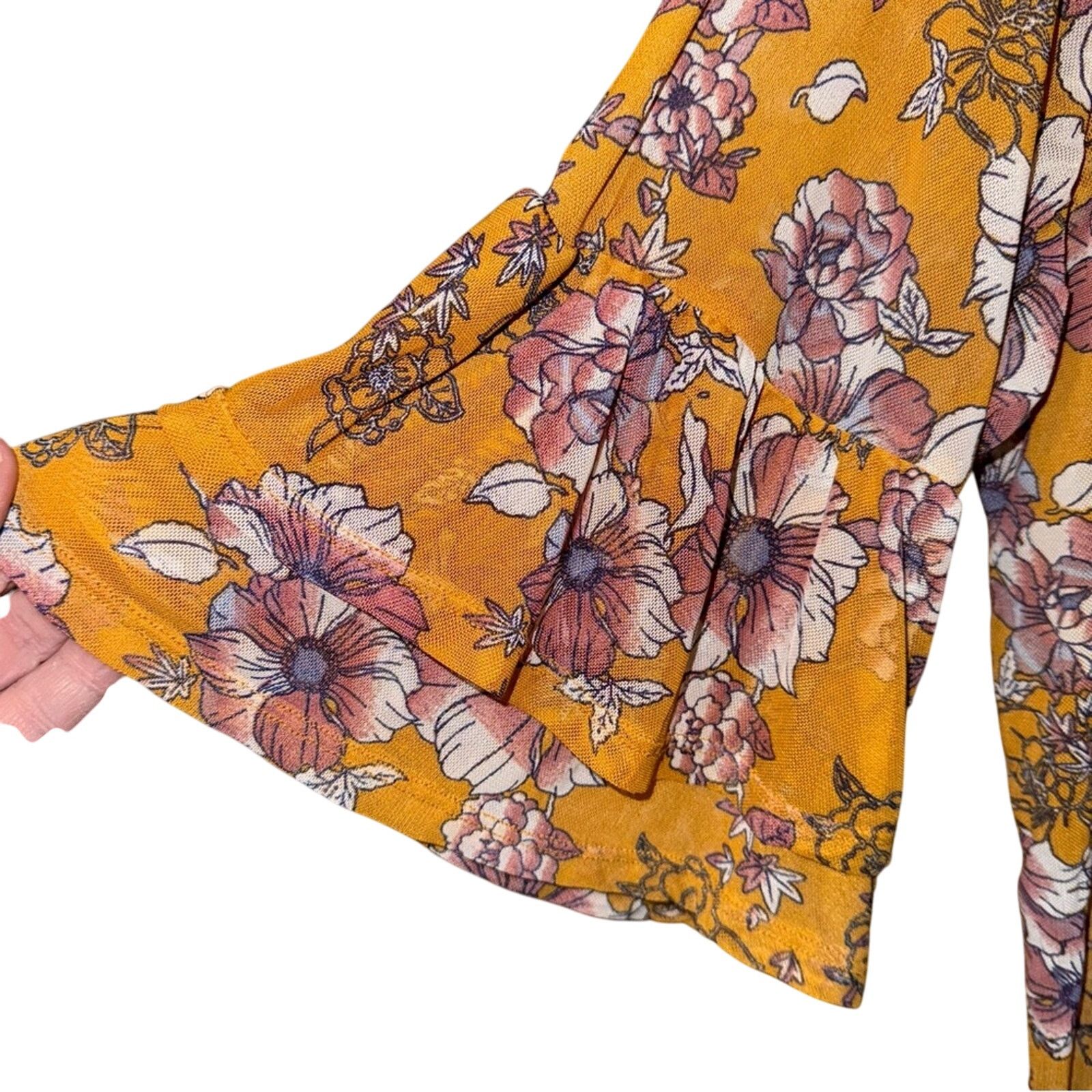 Almost Famous Almost Famous Floral Women's Top - Mustard Size XL Size XL / US 12-14 / IT 48-50 - 4 Thumbnail