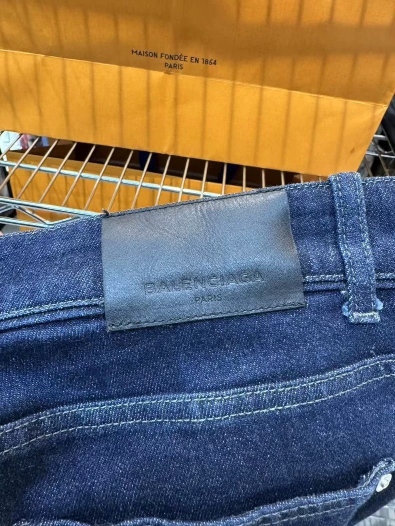 Balenciaga Balenciaga Classic Wash Denim Jeans Size 31-2505 Size US 31 - 3 Thumbnail