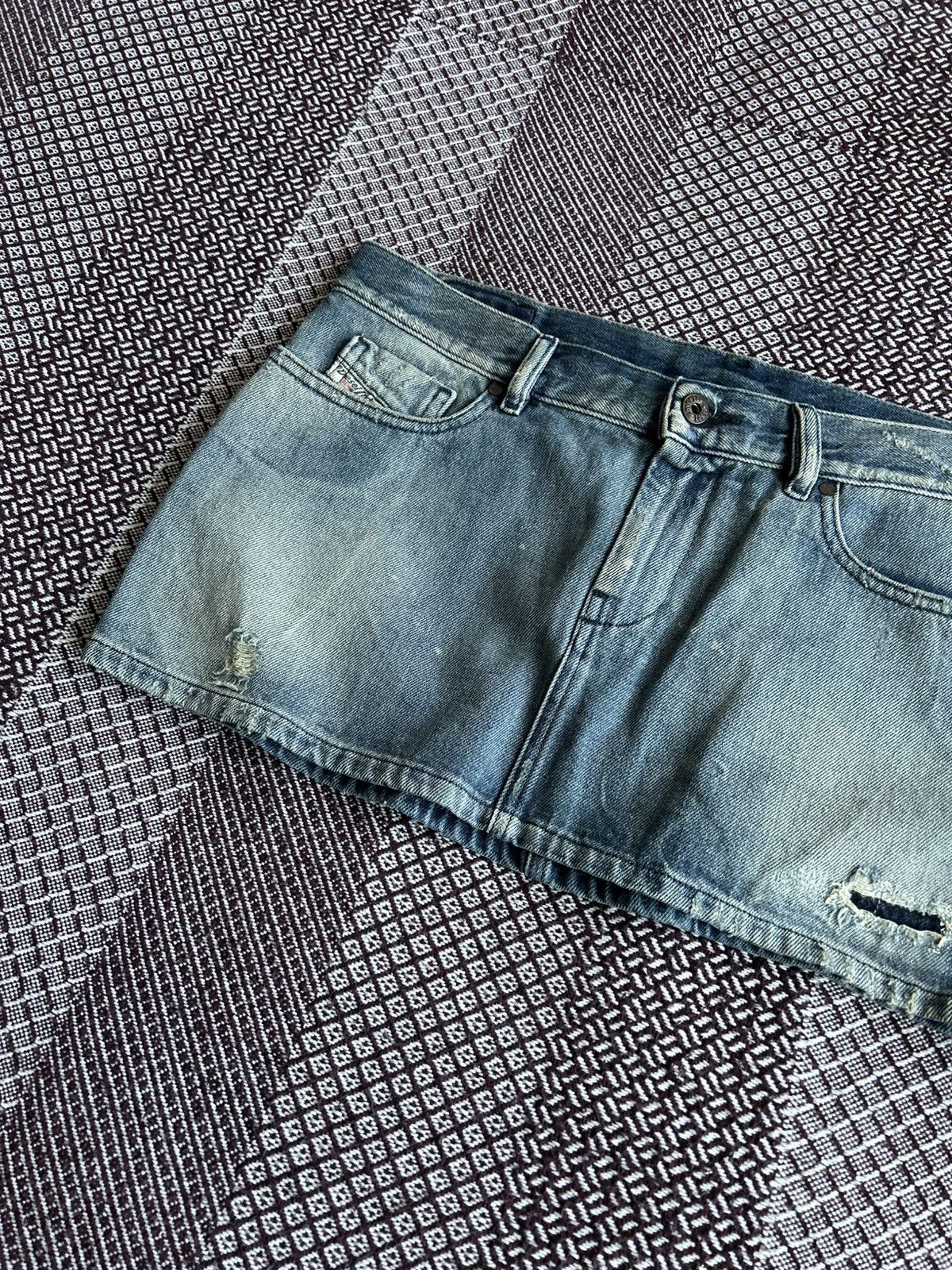 Diesel Vintage Diesel Mini Skirt Distressed Y2K Faded 00s Size 30 Size 30" / US 8 / IT 44 - 9 Thumbnail