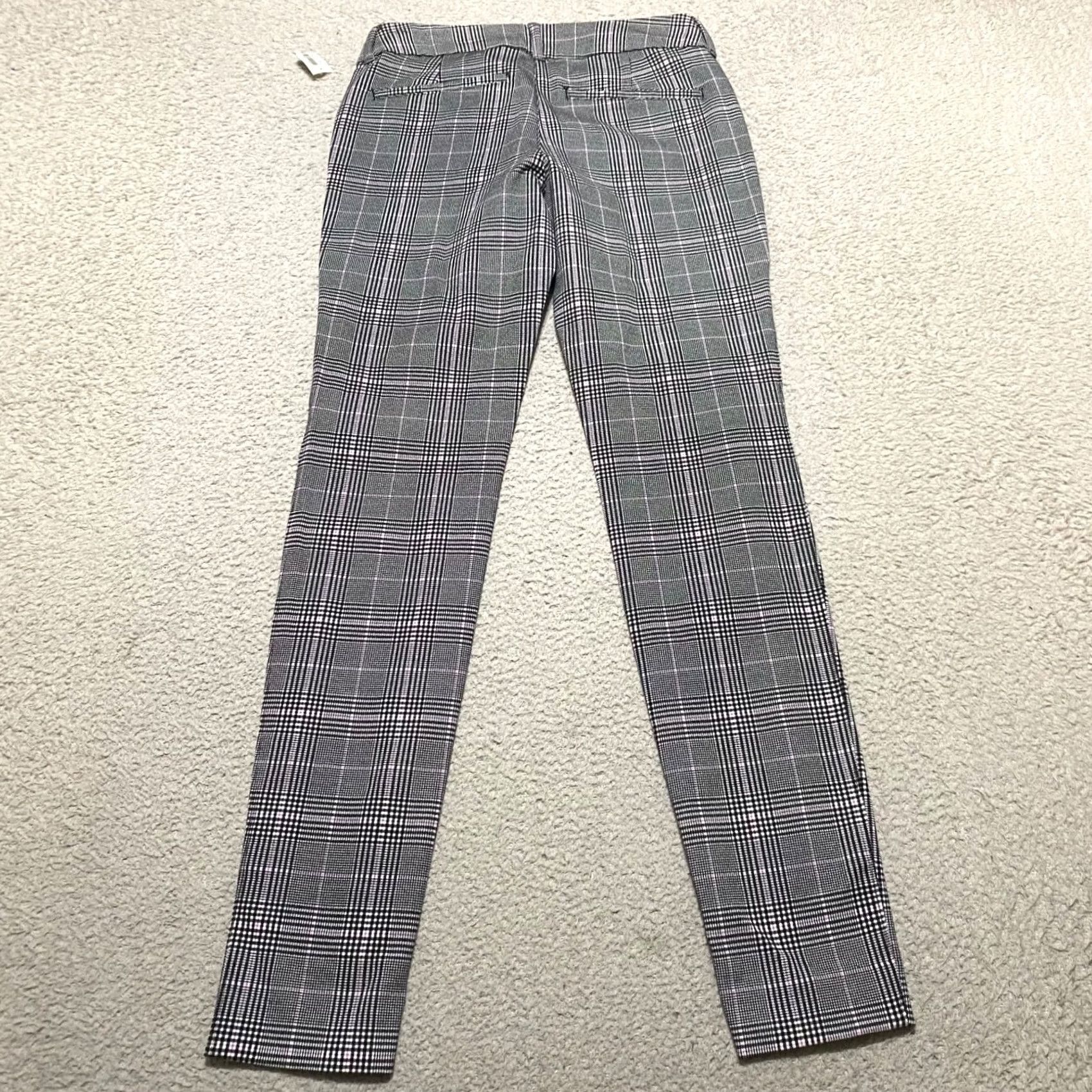 Old Navy Old Navy Pixie Skinny Pants Gray Plaid Women's 2 Mid Rise Ankle Pockets Baggy? Size 26" / US 2 / IT 38 - 2 Thumbnail