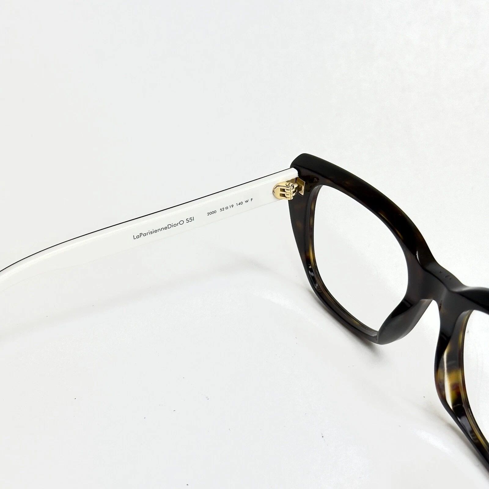 Christian Dior Monsieur CHRISTIAN DIOR LaParisienneDiorO S5I White Brown CD50092I Size ONE SIZE - 2 Thumbnail