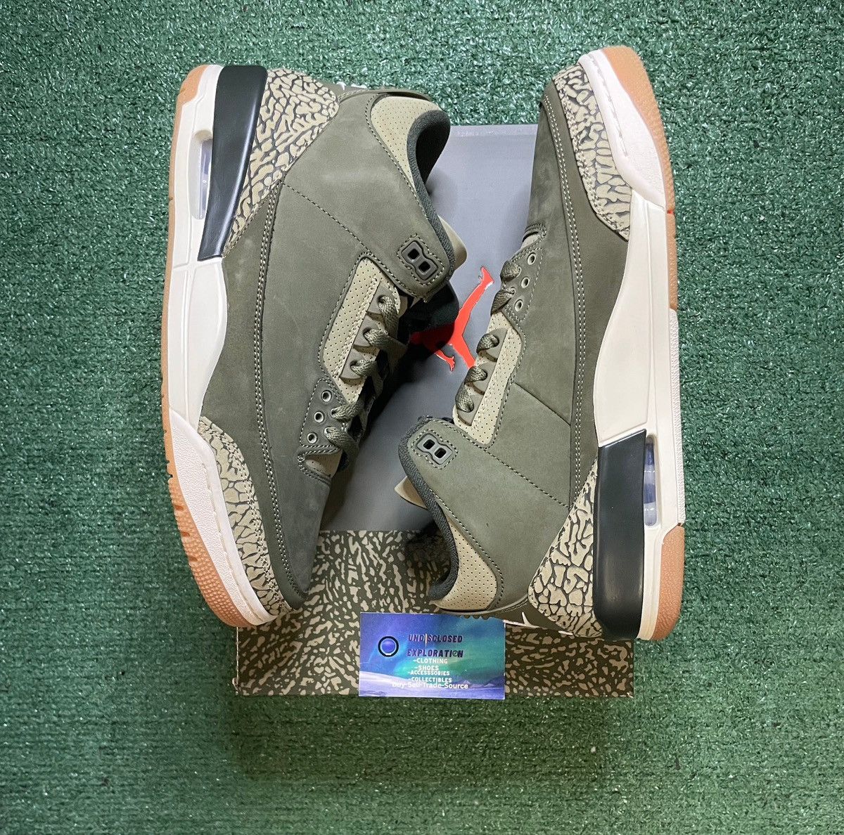 Jordan Brand Air Jordan 3 family affair Size US 10 / EU 43 - 4 Thumbnail