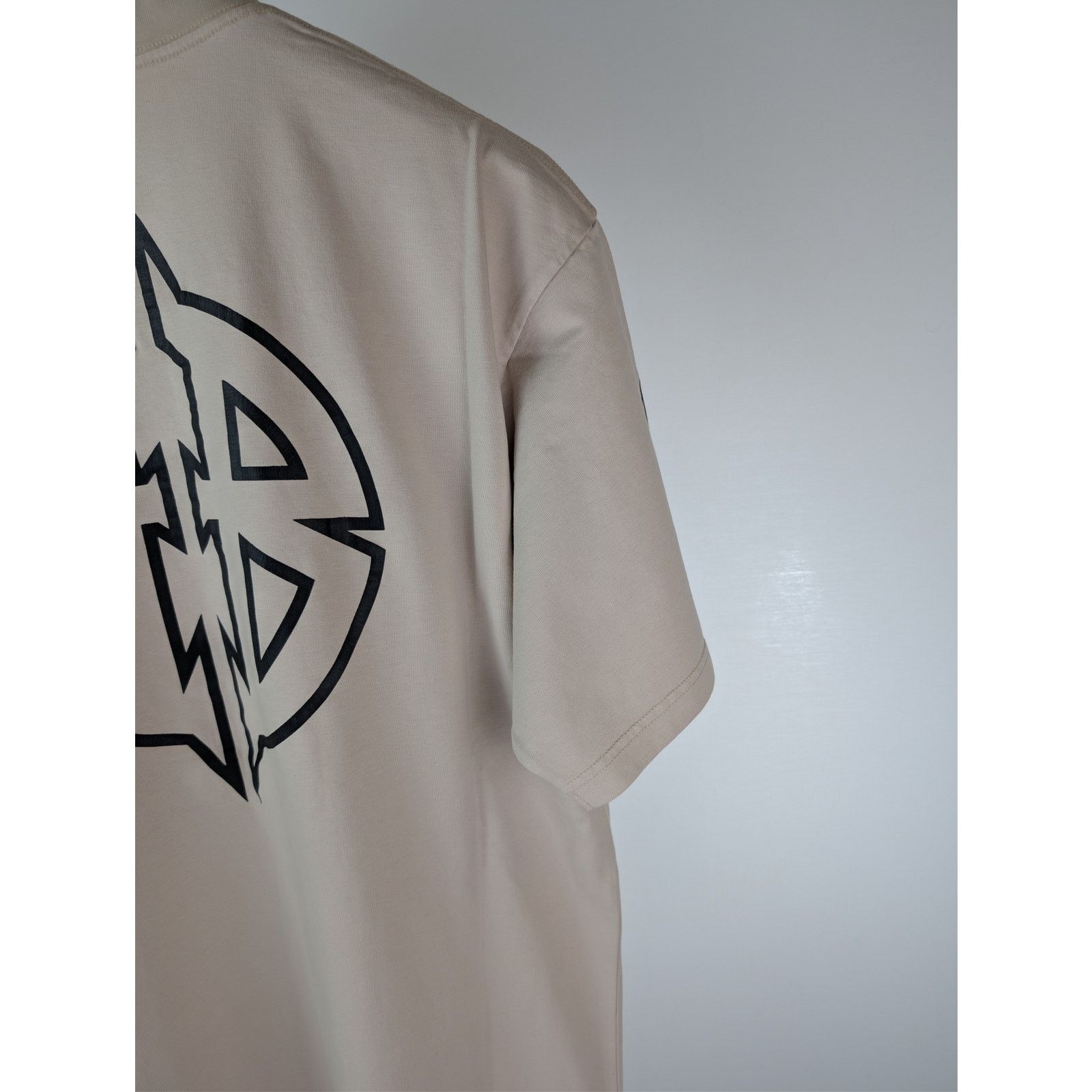 Balenciaga o1rshd1 Cotton Logo Medium Fit T-Shirt in Light Beige/Black Size US S / EU 44-46 / 1 - 13 Thumbnail