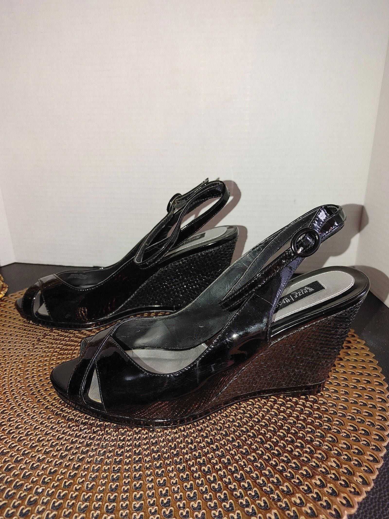 Designer White House Black Market Karen Patent Leather Wedges Size 8M Size US 8 / IT 38 - 1 Thumbnail