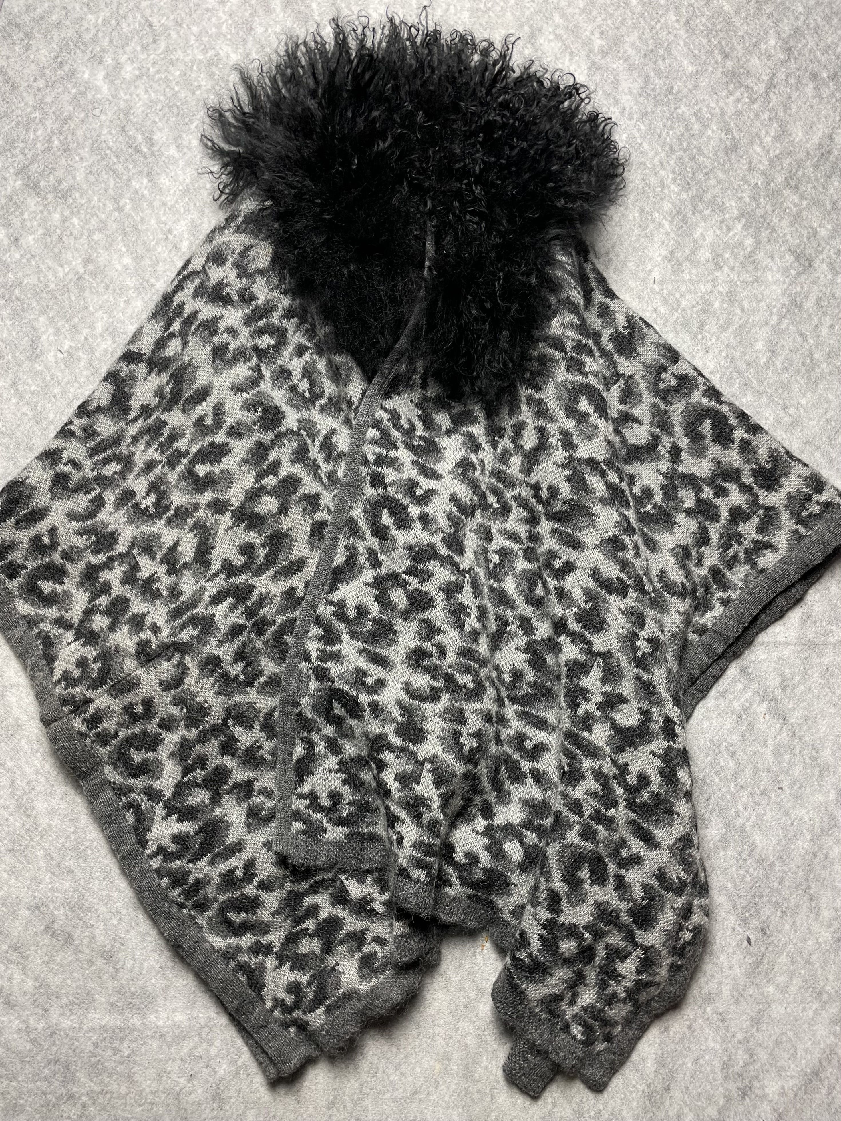 Other Hayley Menzies Leopard Print Elgin Poncho Mohair Size ONE SIZE - 5 Thumbnail