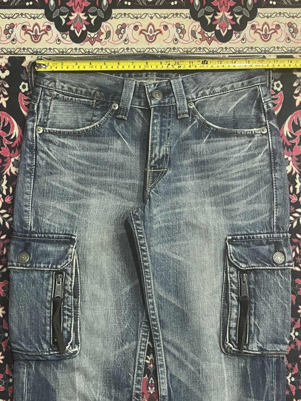 Levi's Levi’s 507 Japan Alluring Blue Washed Cargo Flare Jeans Size US 32 / EU 48 - 14 Thumbnail