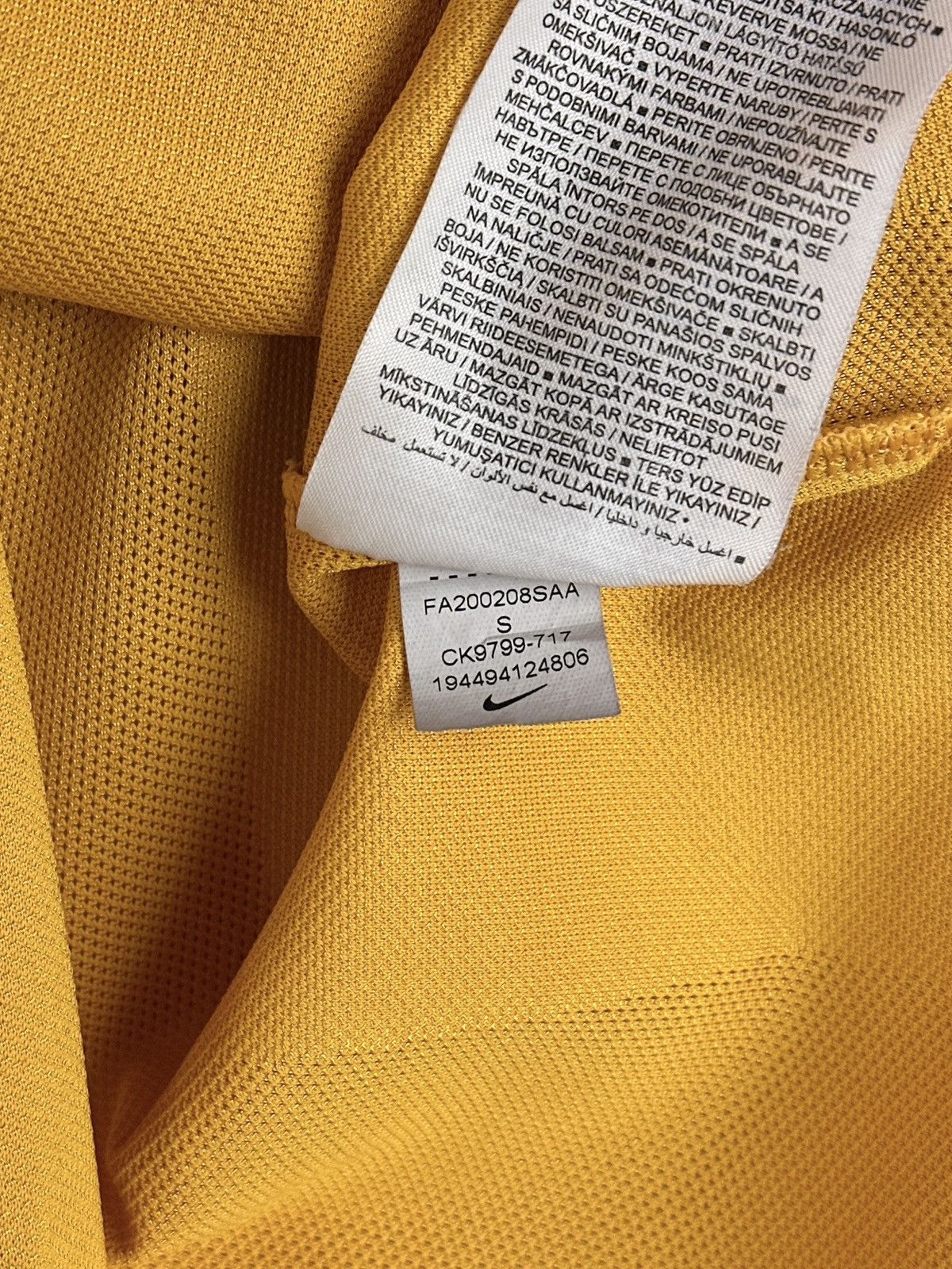 Nike Nike Court Center Logo Standard Fit Jersey Shirt V-Neck Size US S / EU 44-46 / 1 - 9 Thumbnail