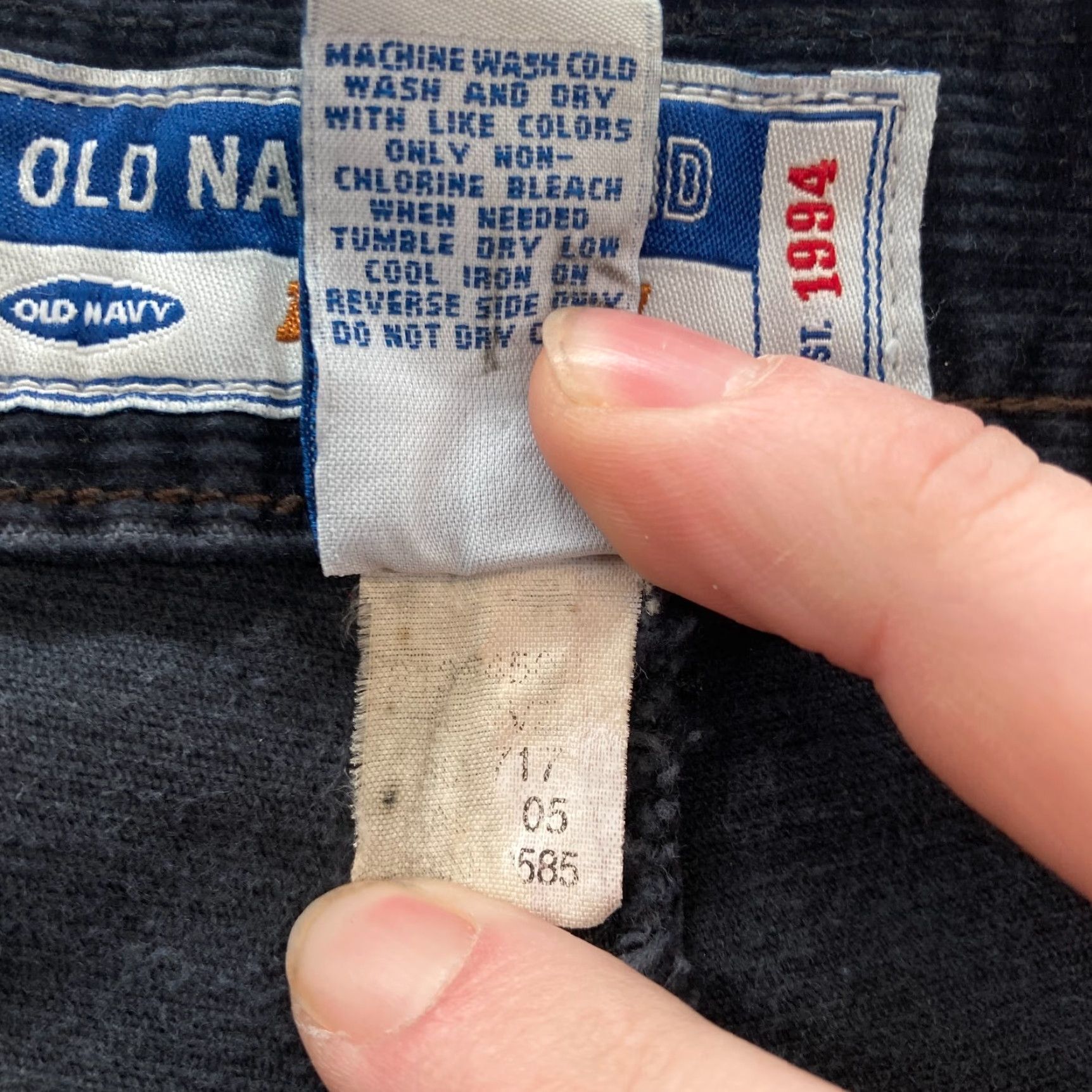 Old Navy Old Navy Corduroy Pant Mens 33x32 Black 5-Pocket Vintage Y2K Read Size US 33 - 6 Thumbnail