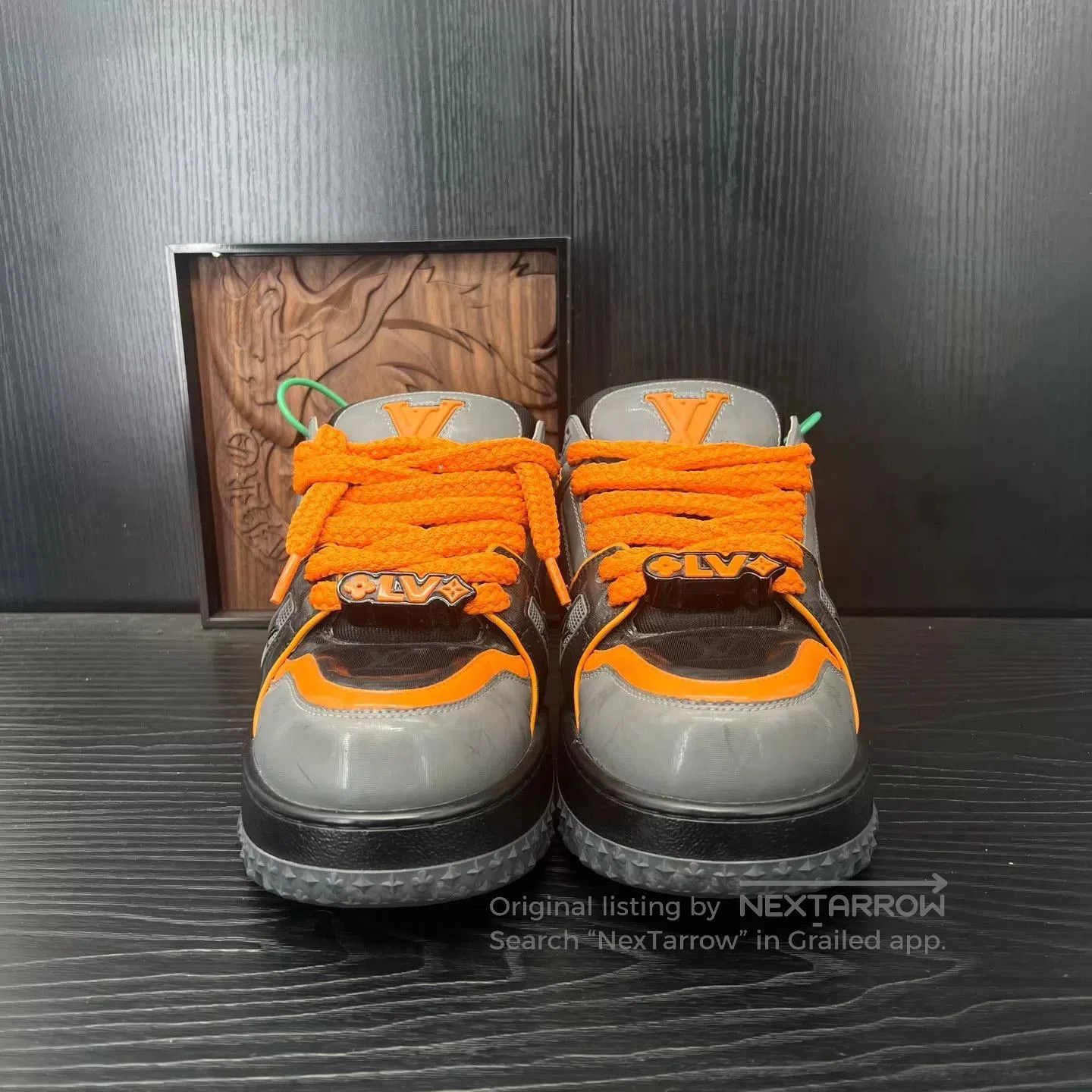 Louis Vuitton Gray Lowtop Sneakers with Orange Accents Size 8. Size US 8 / EU 41 - 4 Thumbnail