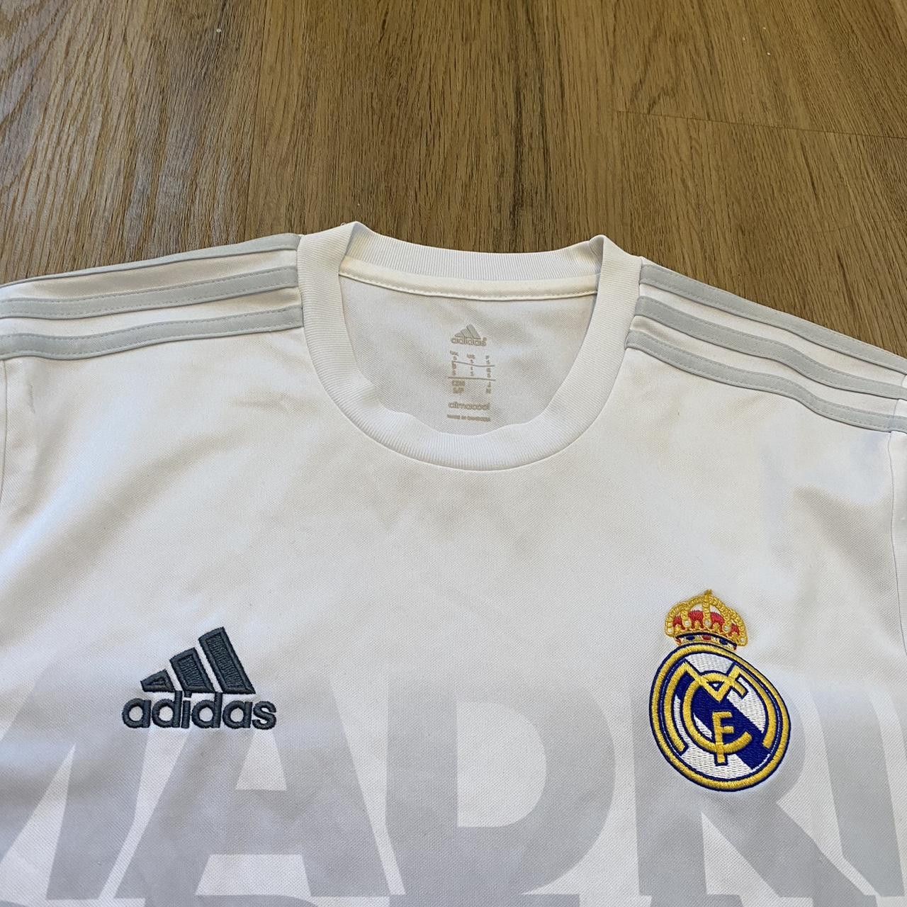 Adidas 2015-16 Real Madrid Adidas Trainning Football Shirt Size US S / EU 44-46 / 1 - 3 Thumbnail