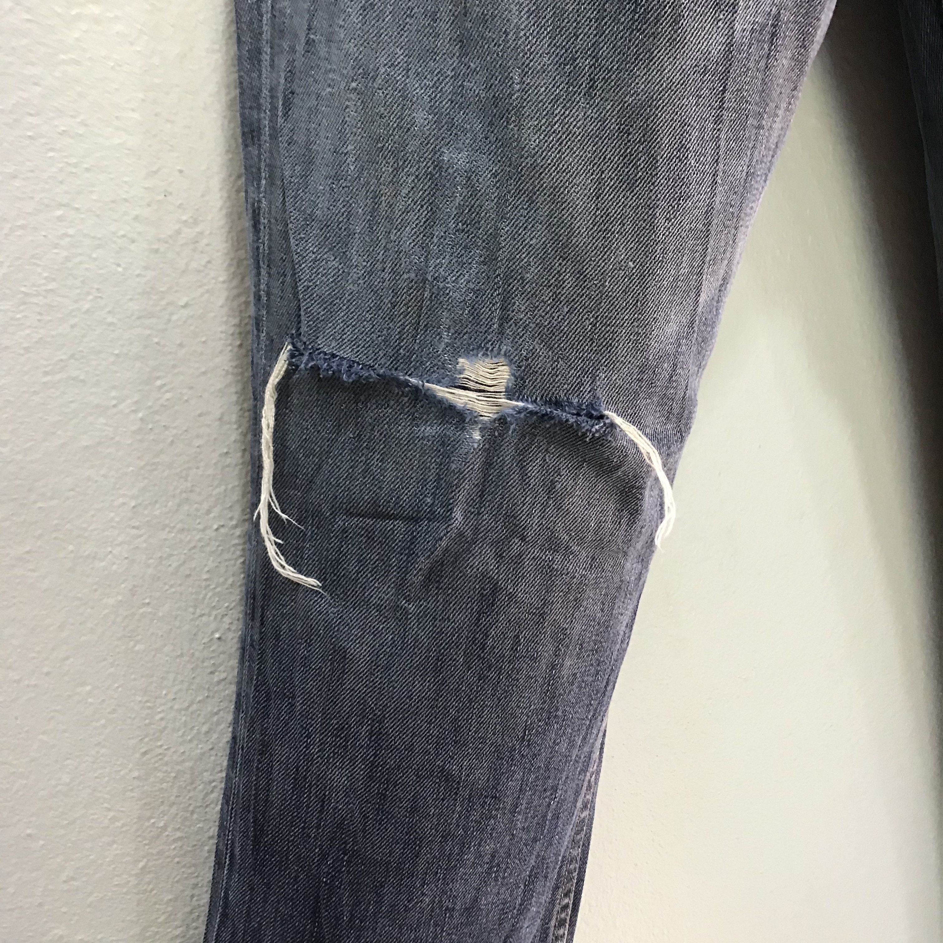 Levi's Vintage Retro Levis 511 Slim Straight Distressed Ripped Knee Size US 34 / EU 50 - 6 Thumbnail