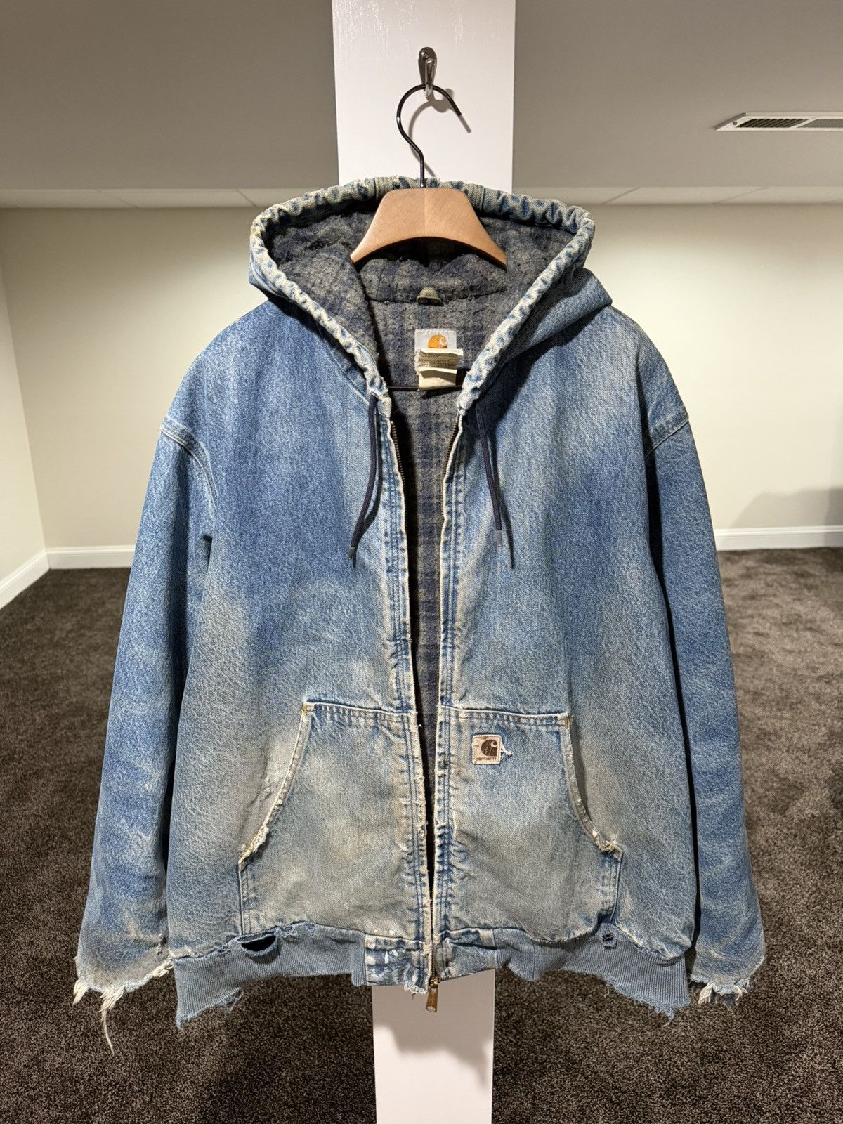 Carhartt Vintage Carhartt Denim Blanket Lined Thrashed Hooded Jacket Size US XL / EU 56 / 4 - 2 Thumbnail