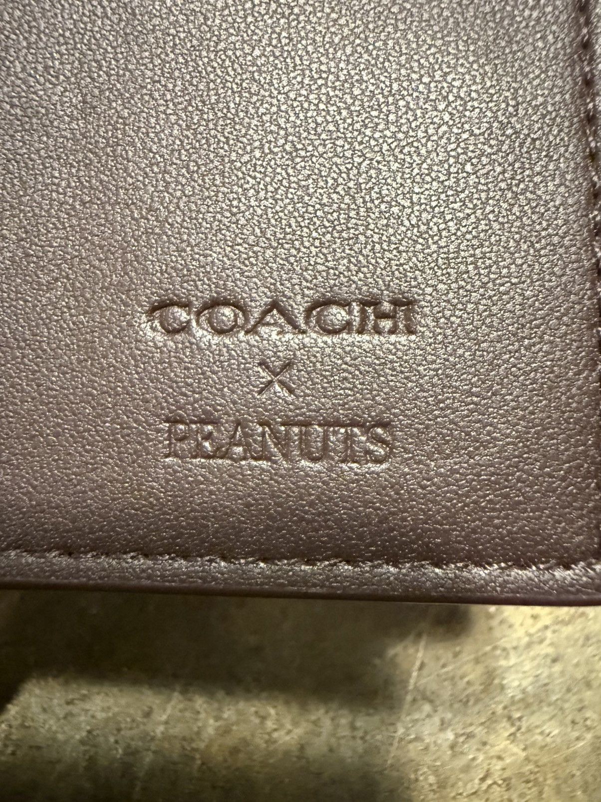 Coach Coach x Peanuts “Snoopy” leather wallet! EXC Cond! Size ONE SIZE - 10 Thumbnail