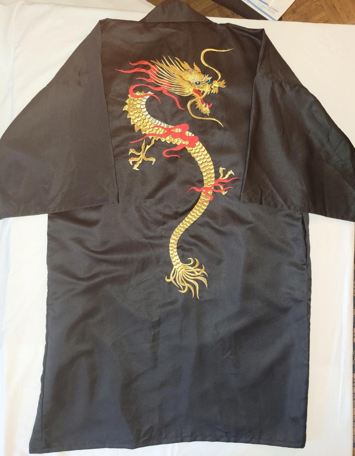 The Unbranded Brand unisex black satin robe with gold dragon embroidery Size ONE SIZE - 4 Thumbnail