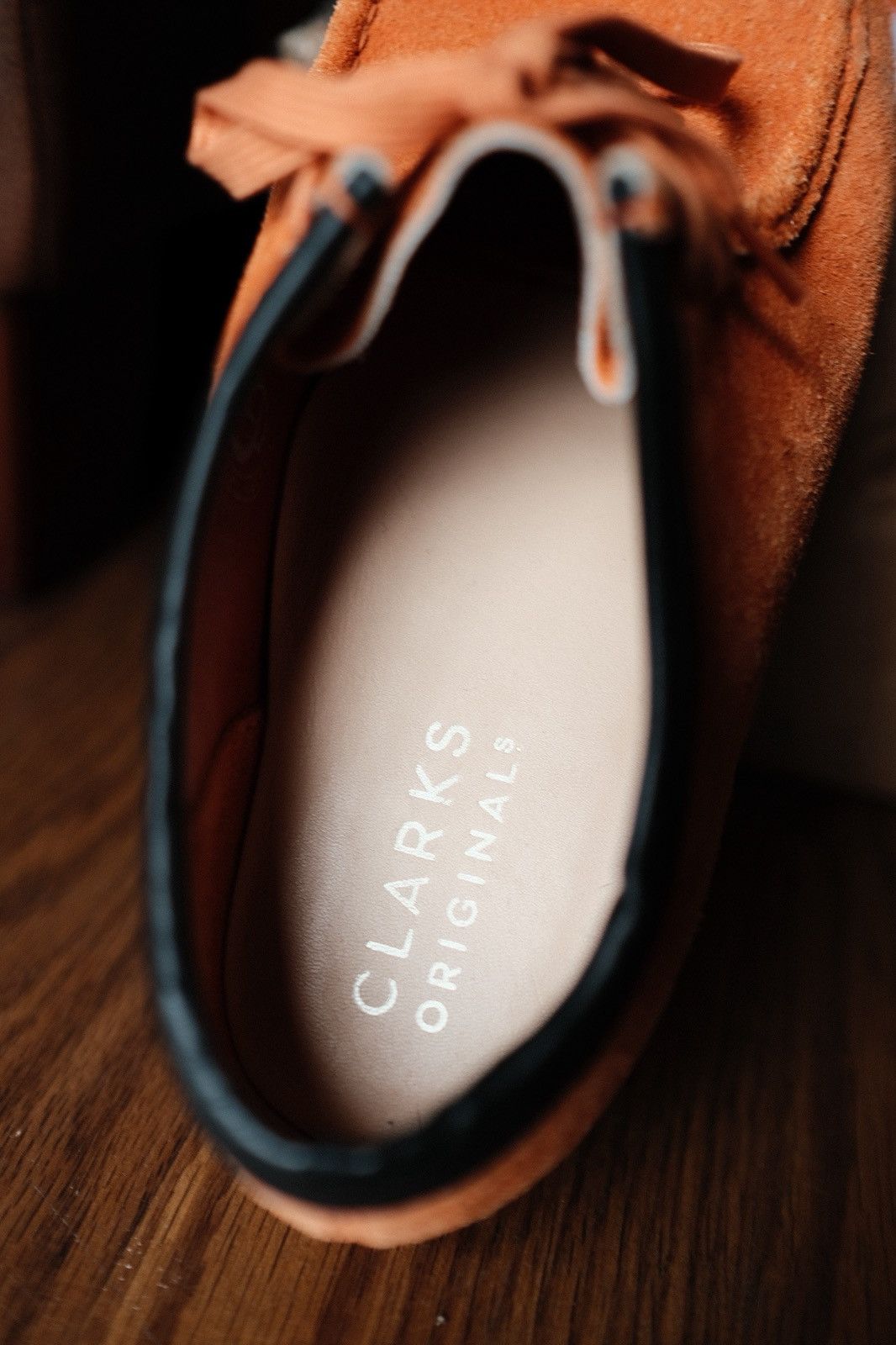 Clarks Clarks OG Wallabees Orange Vintage low-top Size US 9.5 / EU 42-43 - 3 Thumbnail