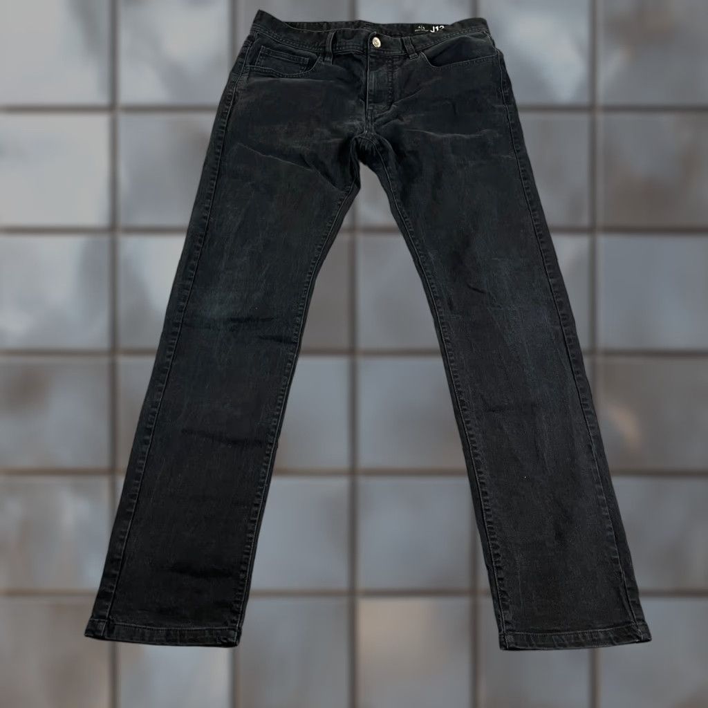 Armani Exchange Armani Exchange Jeans Slim Tapered 32 Dark Wash Black Stretch J13 Mens Denim 5-Pocket Design Slim Fit Size US 32 / EU 48 - 1 Thumbnail
