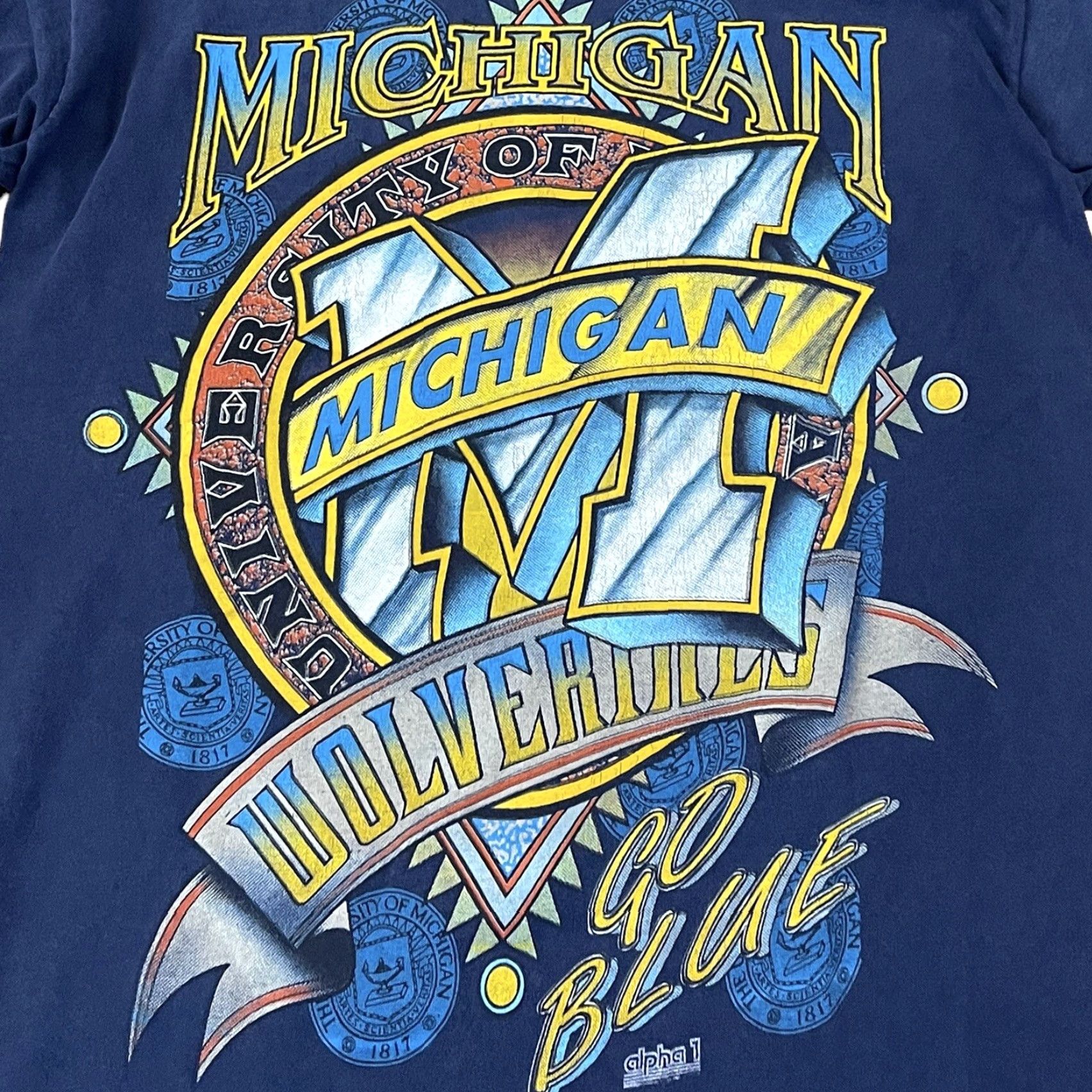 VINTAGE Fruit of the Loom Michigan Wolverines Big Print T-Shirt NCAA Basketball 90s Sz Large Navy Mens