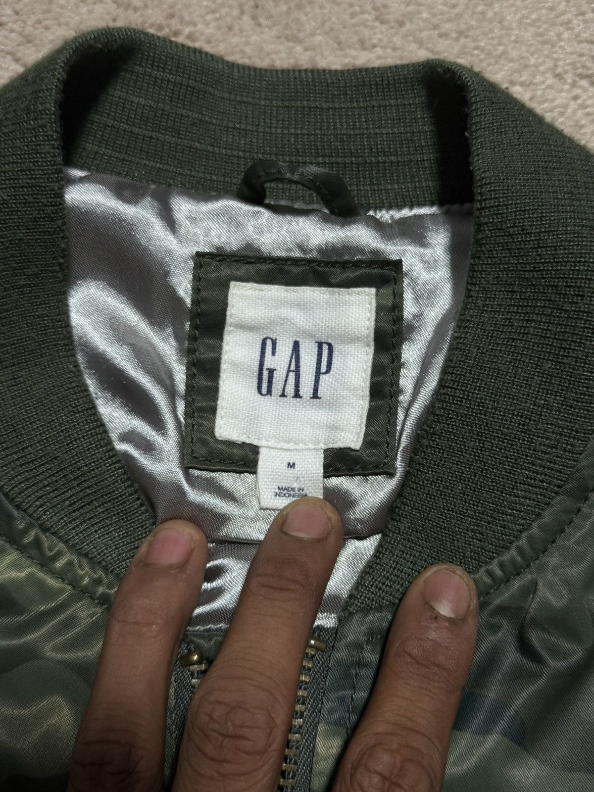 Gap Gap Cropped Bomber Jacket Woodland Camo Size US M / EU 48-50 / 2 - 4 Thumbnail