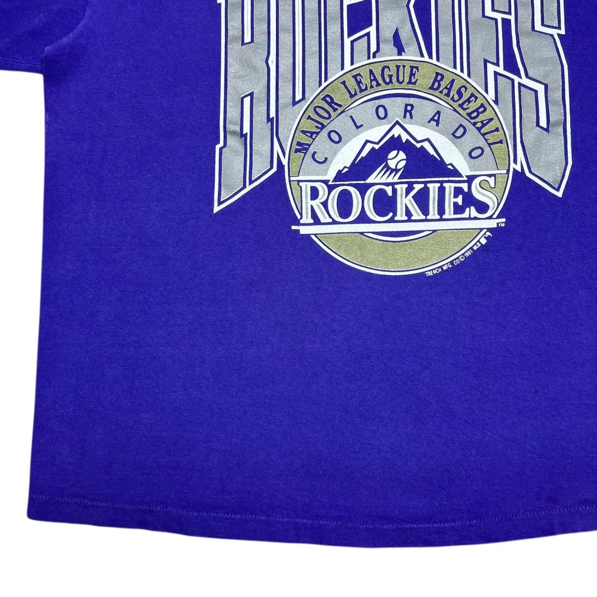 MLB Vtg 1991 MLB Colorado Rockies Trench Ultra Spell Out T-Shirt Size US XL / EU 56 / 4 - 8 Thumbnail