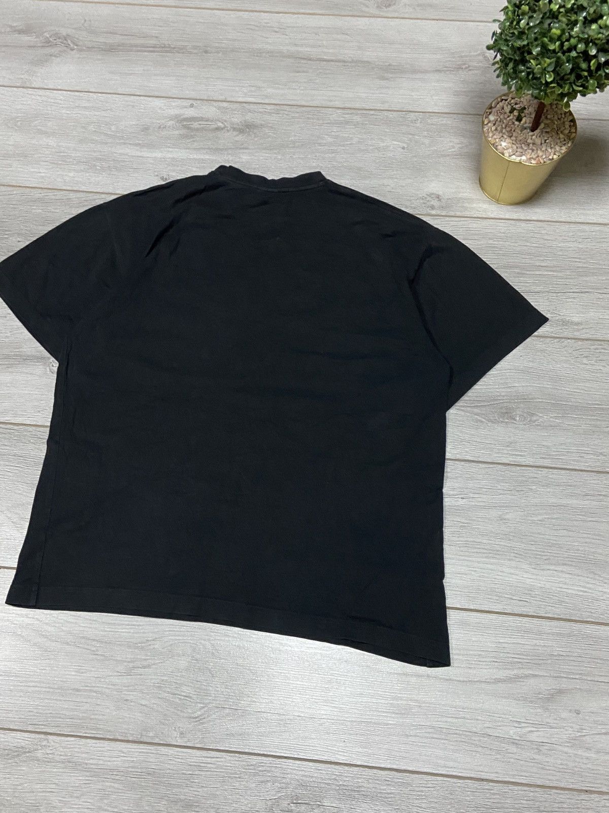 Oakley Oakley vintage curcle big print t-shirt Size US L / EU 52-54 / 3 - 10 Thumbnail