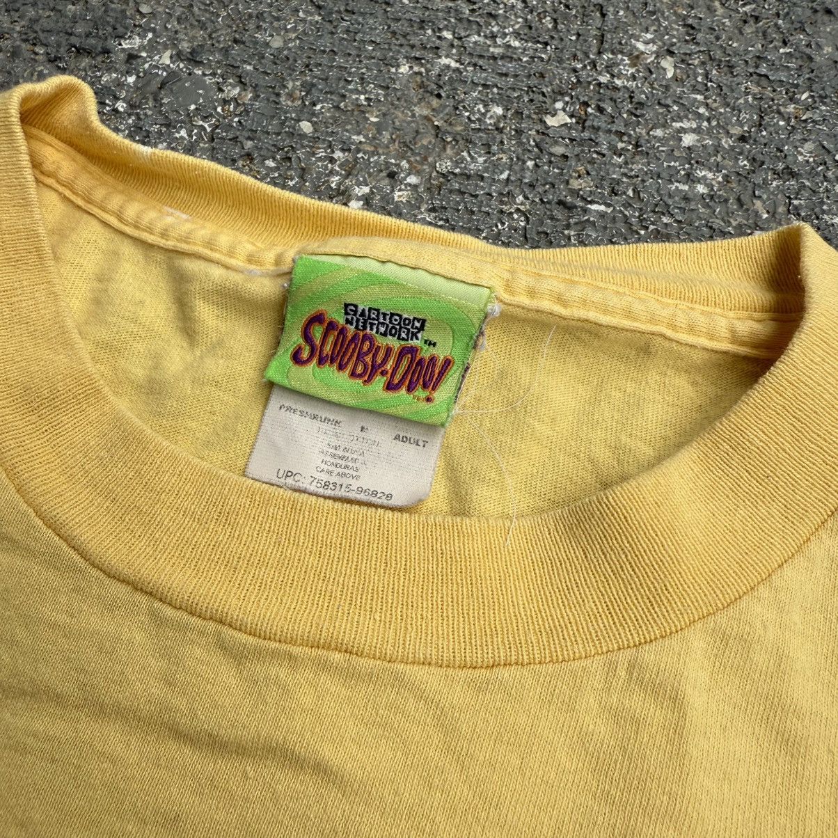 Cartoon Network vintage 90’s yellow Scooby doo Size US M / EU 48-50 / 2 - 3 Thumbnail