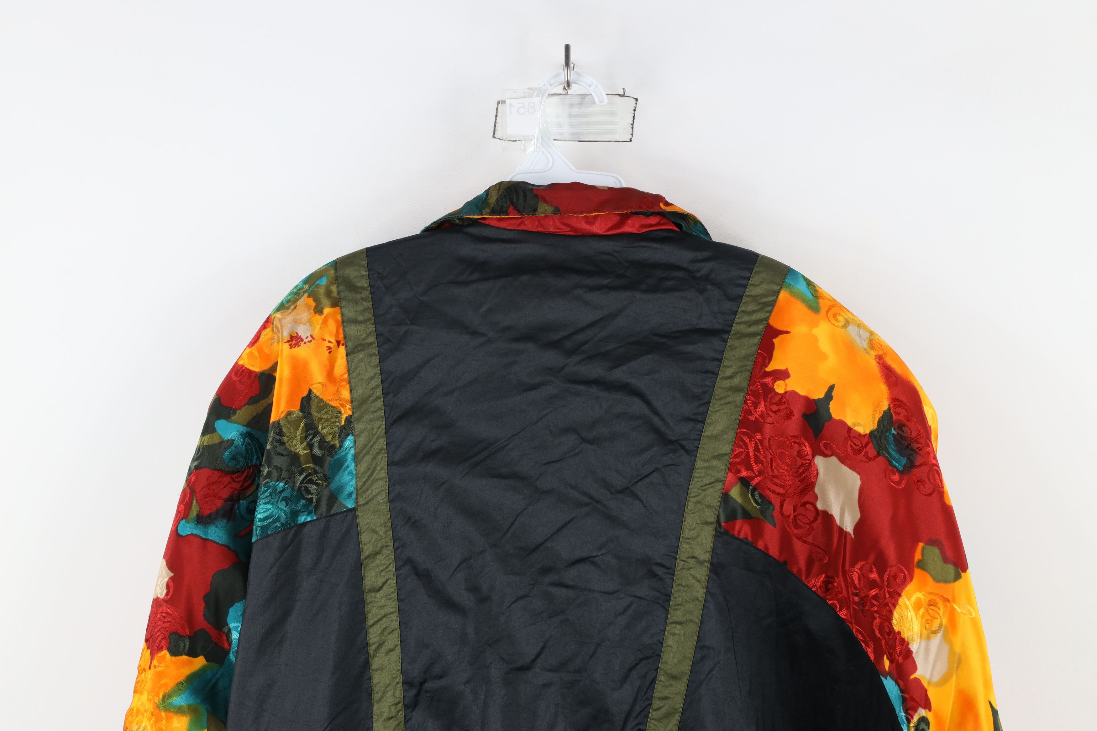 Vintage Vintage 90s Streetwear Rainbow Flower Windbreaker Jacket Size L / US 10 / IT 46 - 14 Thumbnail