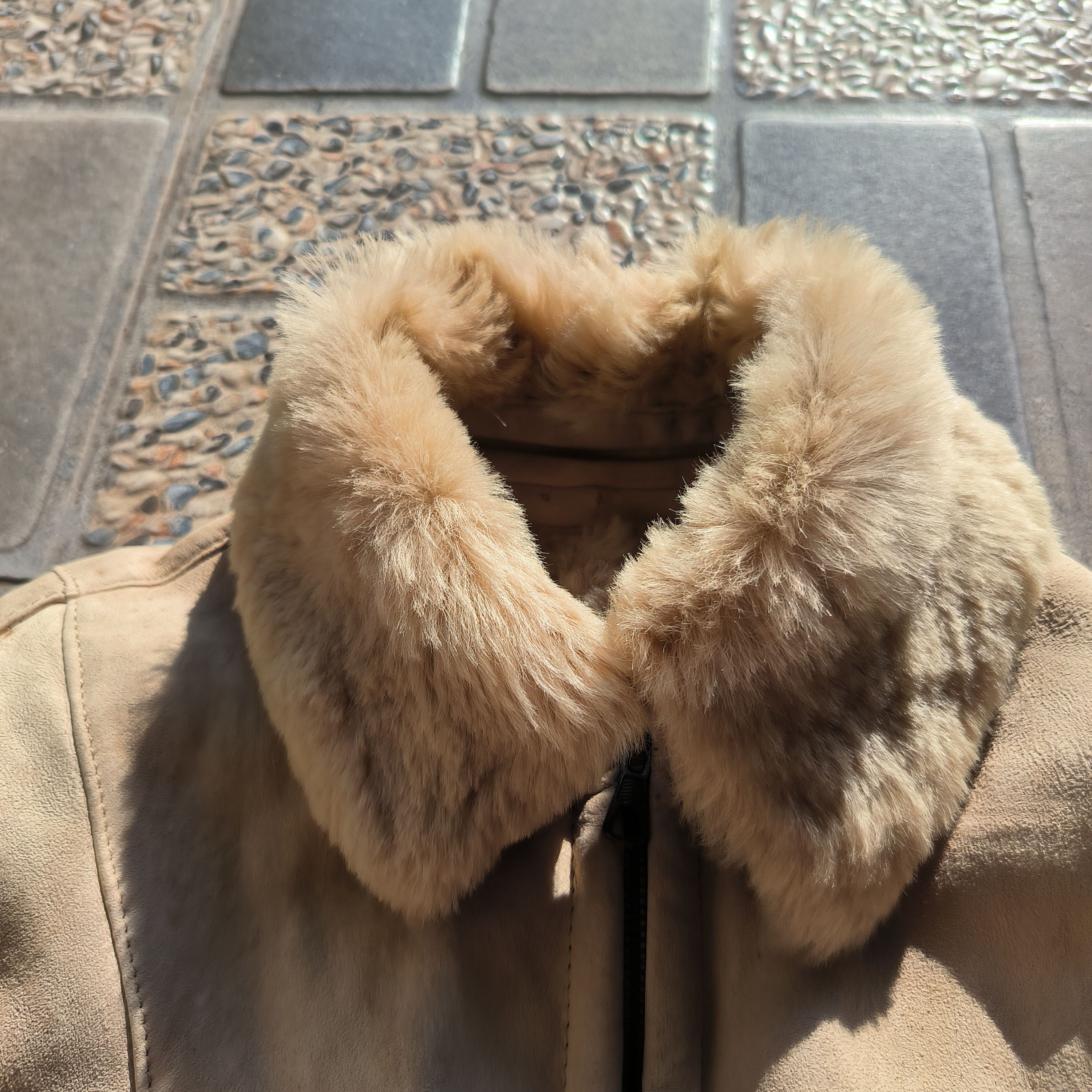 Emporio Armani Vintage 1990s Emporio Armani Leather Jacket Shearling Fur Size M / US 6-8 / IT 42-44 - 2 Thumbnail