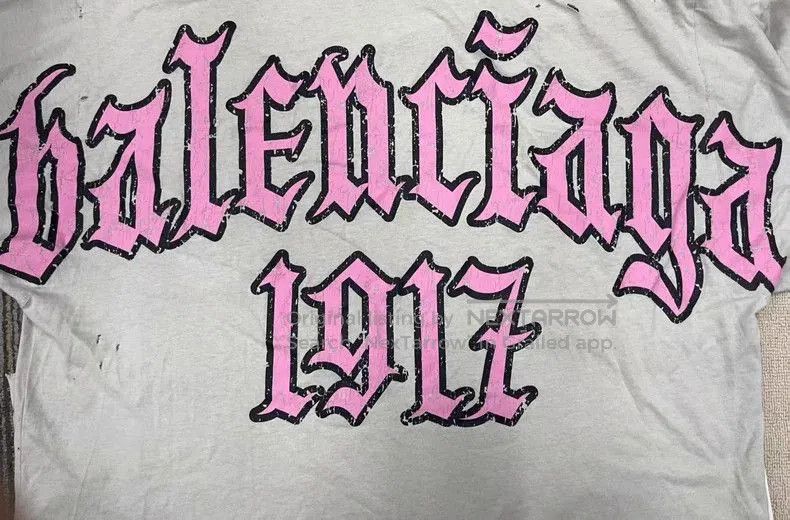 Balenciaga Balenciaga Back Logo Print Crewneck T-shirt. Size US XS / EU 42 / 0 - 3 Thumbnail