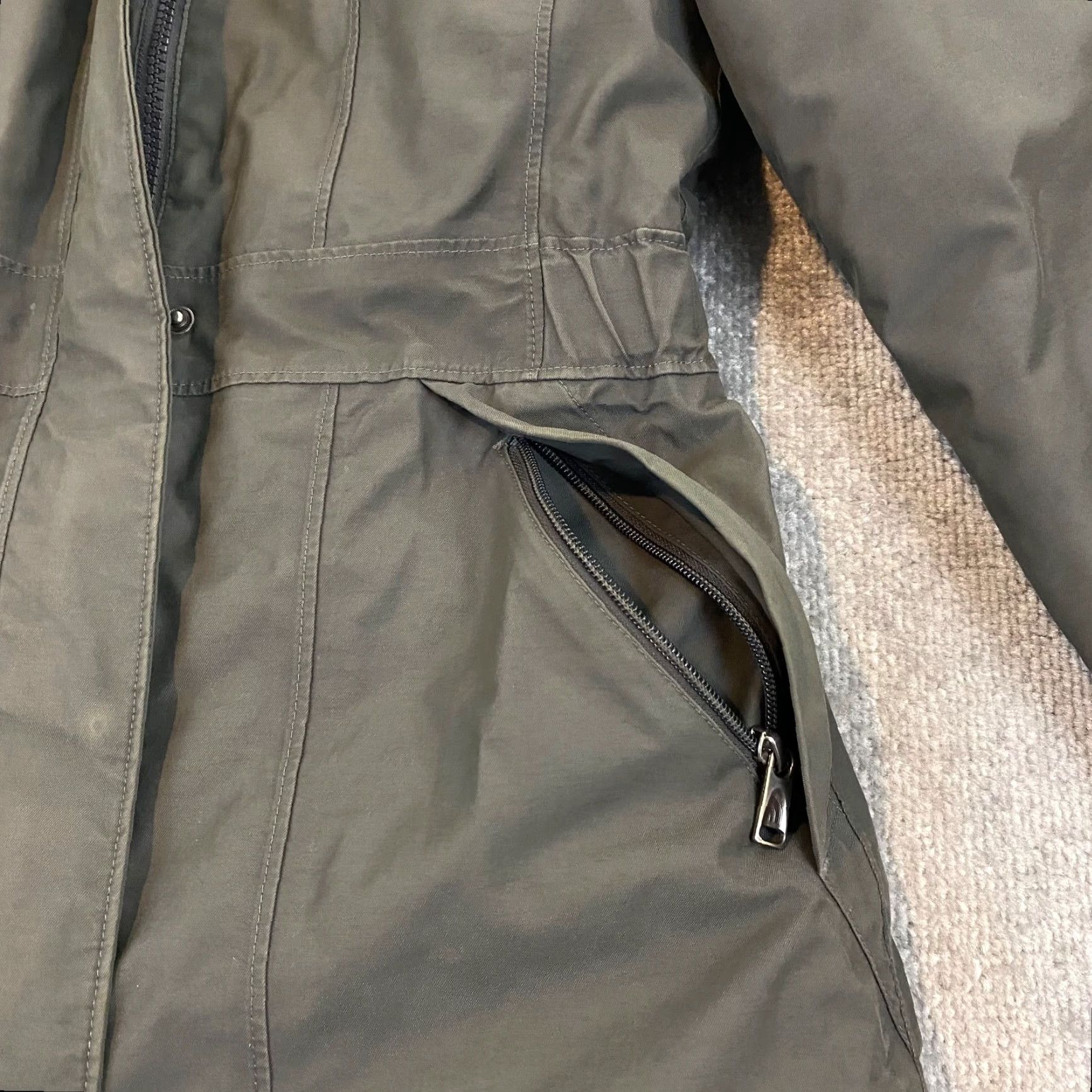 The North Face THE NORTH FACE Jacket Women XS Gray Goose Down Puffer Parka Faux Fur Hooded Coat Size XS / US 0-2 / IT 36-38 - 7 Thumbnail