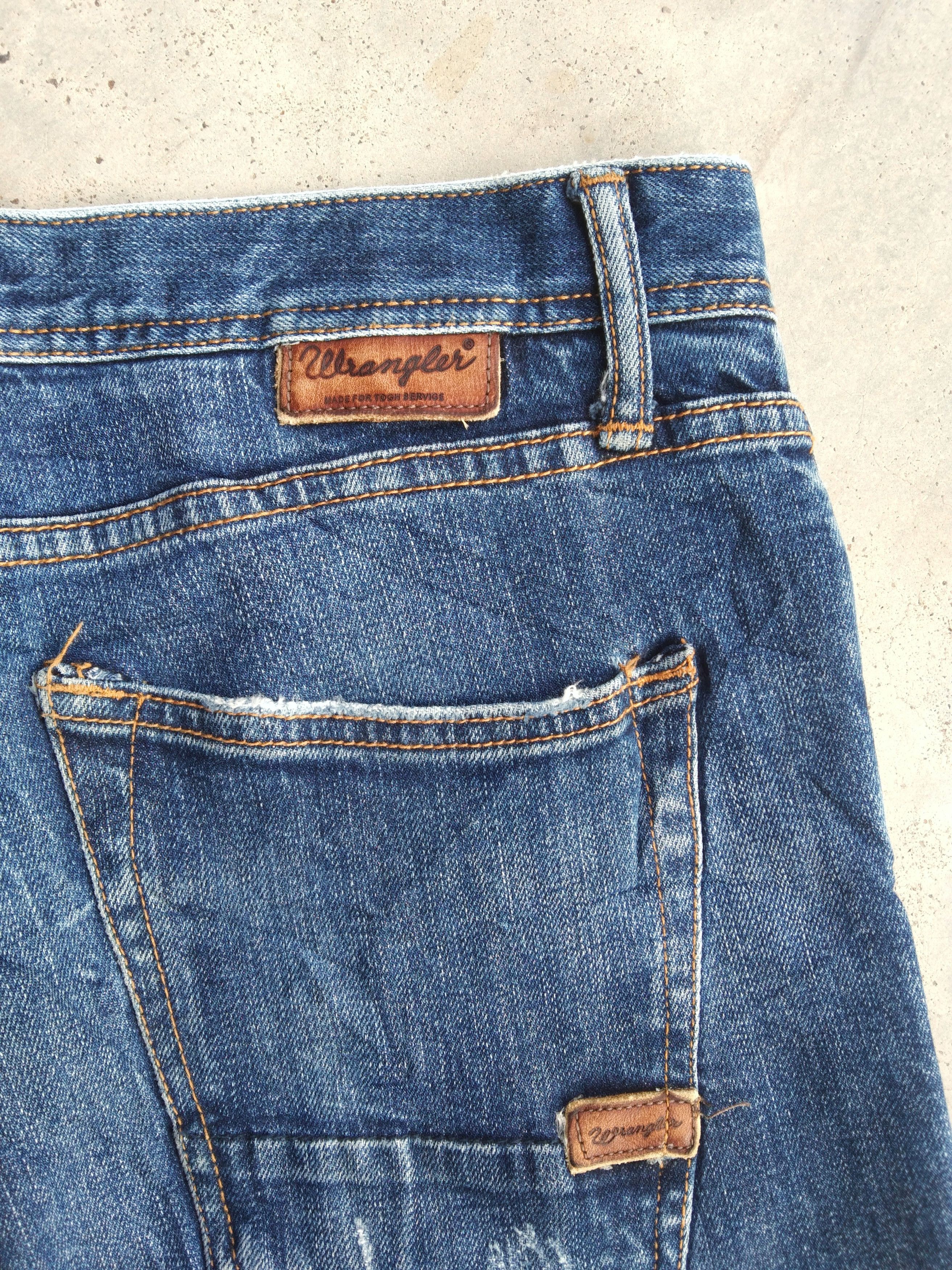 Wrangler Vintage Wrangler Distressed Jeans 33x32 Size US 33 - 3 Thumbnail