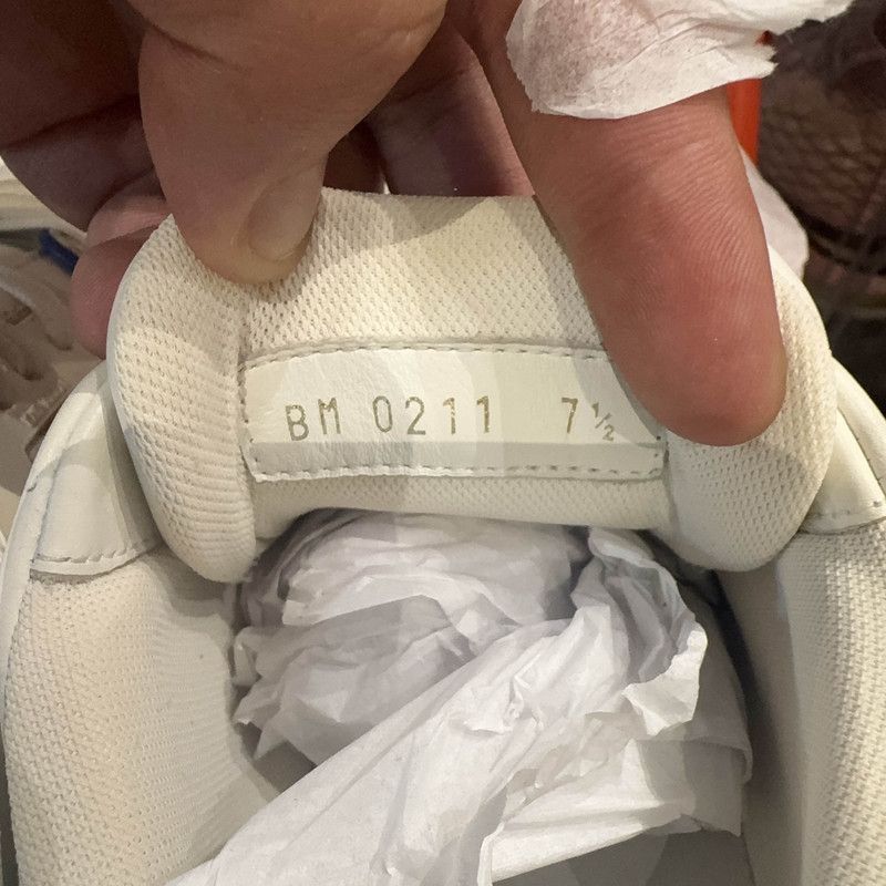 Louis Vuitton Louis Vuitton Trainer Sneakers in White and Blue -2508 Size US 8 / EU 41 - 5 Thumbnail