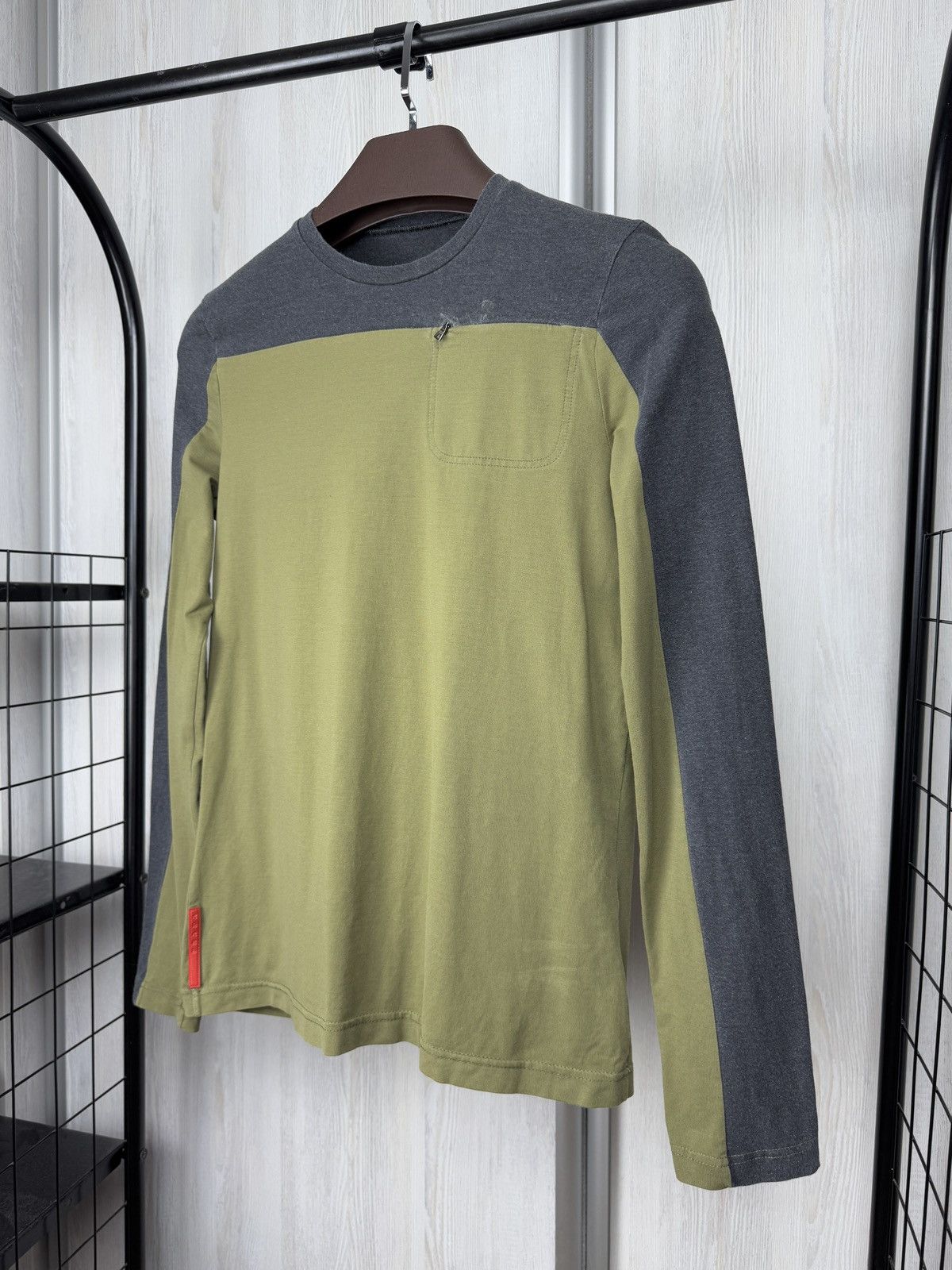 Prada 00’s Prada 2 Tone Zip pocket top Long-sleeve tee shirt y2k Size M / US 6-8 / IT 42-44 - 6 Thumbnail